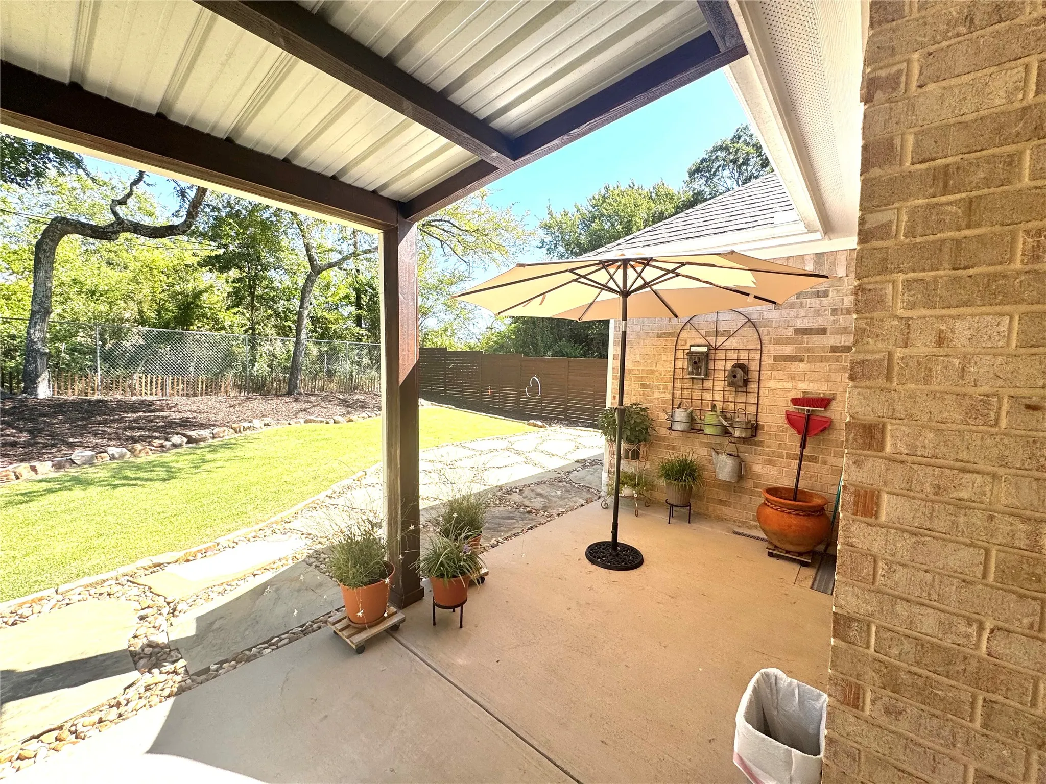 Single Family Residence For Sale in Henderson County , 216 Skiff Drive, Gun Barrel City, Texas 75156, 3 Bedroom, 2 Bathroom, 2 Garage spaces, 1,494 Sqft, built in 2020, mls#21363598, Real Estate Agent in Gun Barrel City, Homes For Sale in Henderson county, Homes For Sale in Gun Barrel City, Realtor in Gun Barrel City Texas, Real Estate Brokerage Independent Realty Texas, Luminita Cordes Realtor