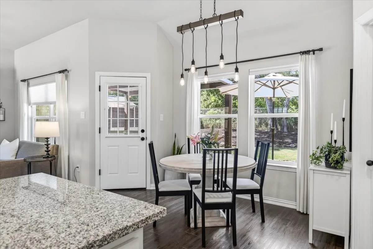 Single Family Residence For Sale in Henderson County , 216 Skiff Drive, Gun Barrel City, Texas 75156, 3 Bedroom, 2 Bathroom, 2 Garage spaces, 1,494 Sqft, built in 2020, mls#21363598, Real Estate Agent in Gun Barrel City, Homes For Sale in Henderson county, Homes For Sale in Gun Barrel City, Realtor in Gun Barrel City Texas, Real Estate Brokerage Independent Realty Texas, Luminita Cordes Realtor