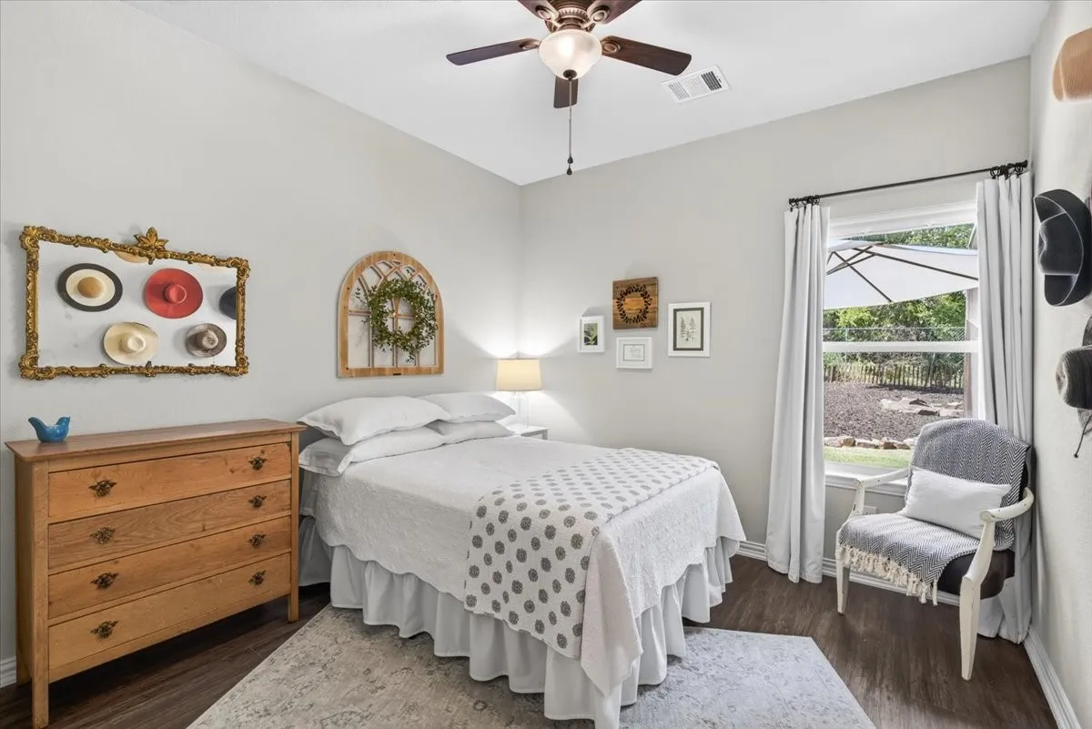 Single Family Residence For Sale in Henderson County , 216 Skiff Drive, Gun Barrel City, Texas 75156, 3 Bedroom, 2 Bathroom, 2 Garage spaces, 1,494 Sqft, built in 2020, mls#21363598, Real Estate Agent in Gun Barrel City, Homes For Sale in Henderson county, Homes For Sale in Gun Barrel City, Realtor in Gun Barrel City Texas, Real Estate Brokerage Independent Realty Texas, Luminita Cordes Realtor