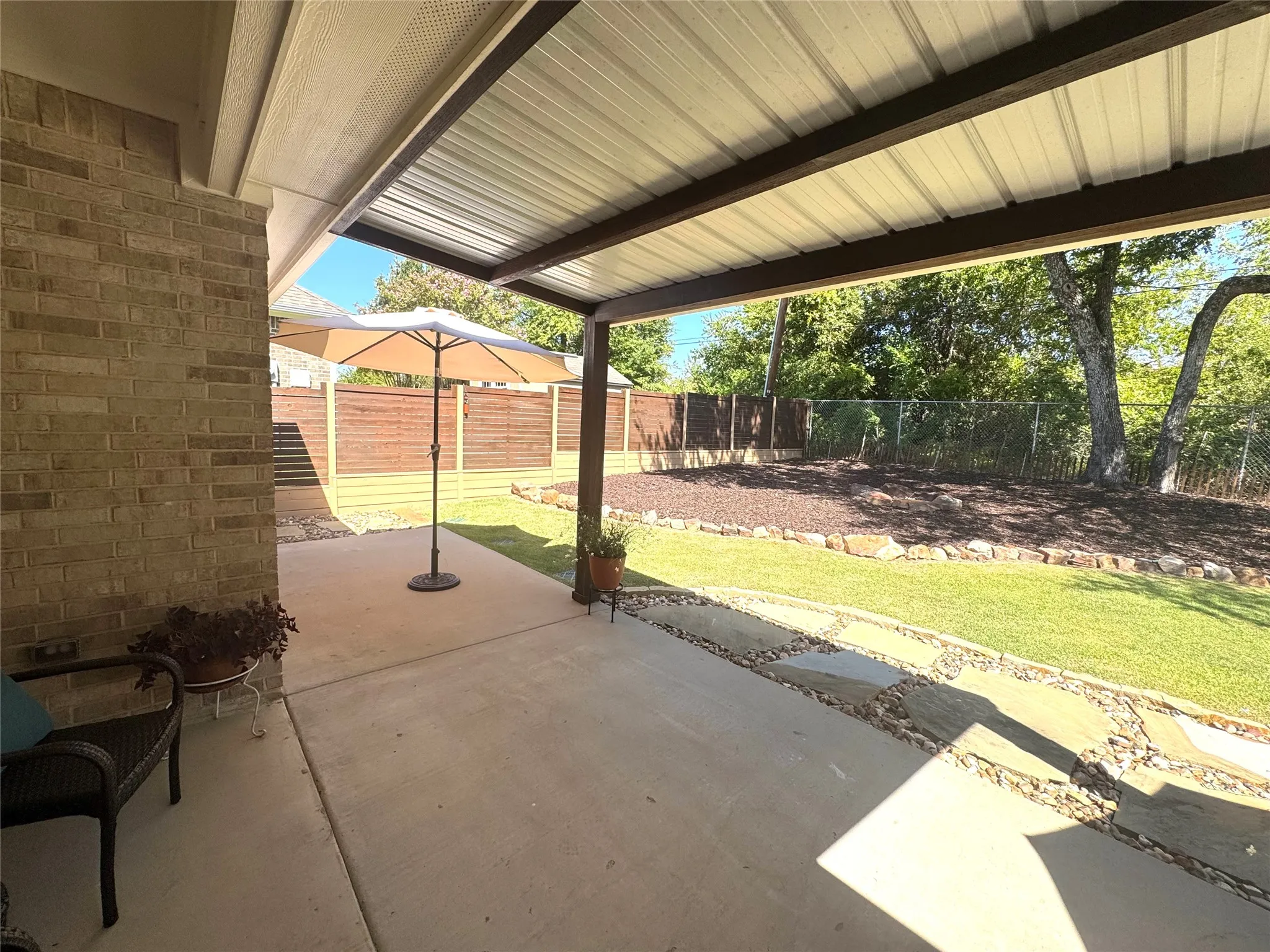 Single Family Residence For Sale in Henderson County , 216 Skiff Drive, Gun Barrel City, Texas 75156, 3 Bedroom, 2 Bathroom, 2 Garage spaces, 1,494 Sqft, built in 2020, mls#21363598, Real Estate Agent in Gun Barrel City, Homes For Sale in Henderson county, Homes For Sale in Gun Barrel City, Realtor in Gun Barrel City Texas, Real Estate Brokerage Independent Realty Texas, Luminita Cordes Realtor