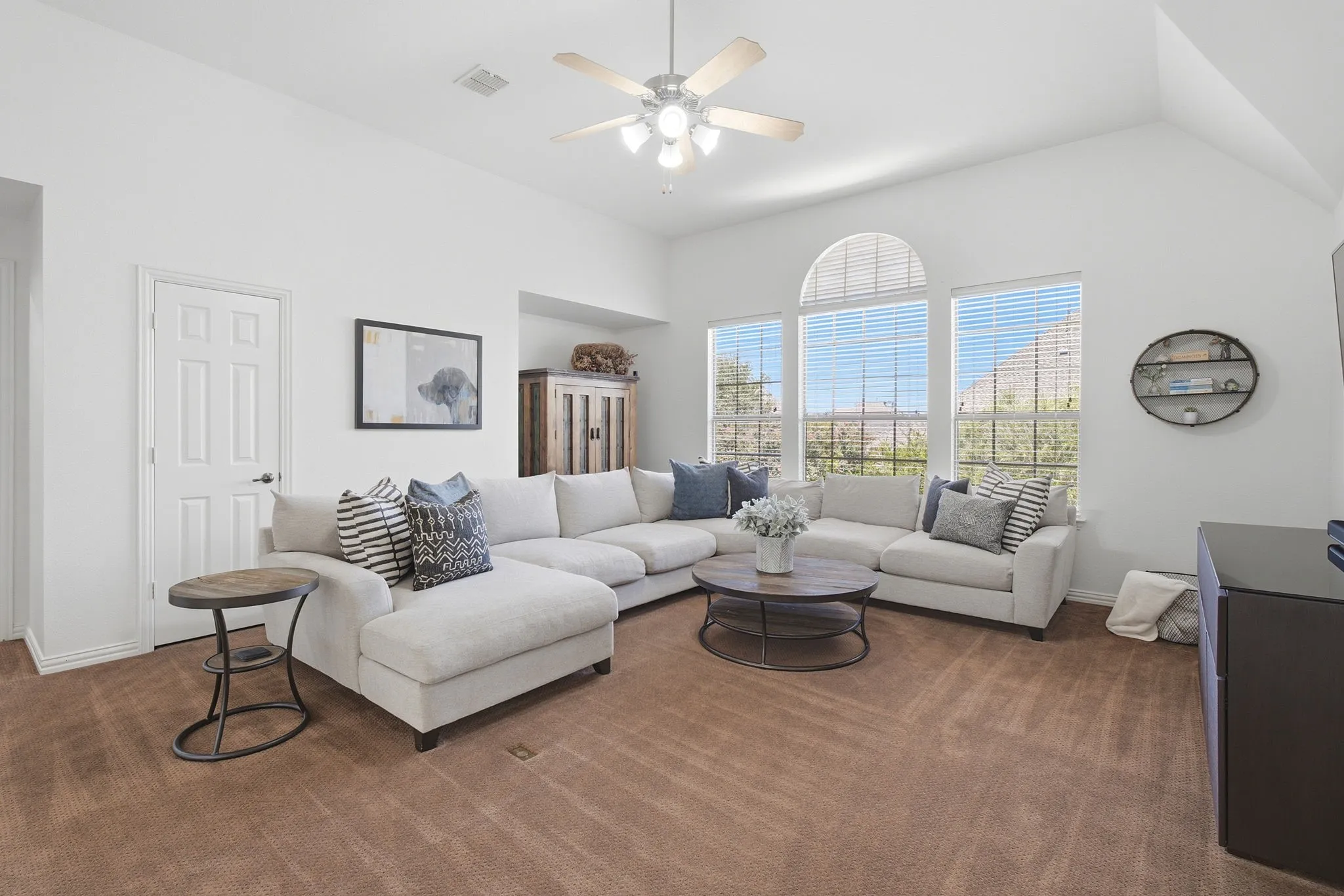 Single Family Residence For Sale in Collin County , 1903 Lorraine Avenue, Allen, Texas 75002, 4 Bedroom, 4 Bathroom, 3 Garage spaces, 4,217 Sqft, built in 2001, mls#21361225, Real Estate Agent in Allen, Homes For Sale in Collin county, Homes For Sale in Allen, Realtor in Allen Texas, Real Estate Brokerage Independent Realty Texas, Luminita Cordes Realtor