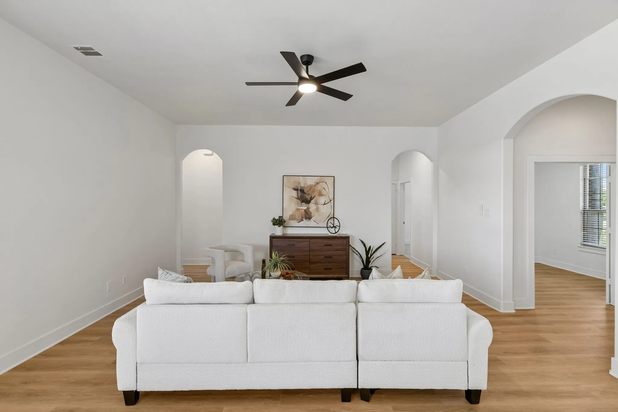Single Family Residence For Sale in Collin County , 461 Kerens Street, Nevada, Texas 75173, 3 Bedroom, 2 Bathroom, 2 Garage spaces, 1,913 Sqft, built in 2019, mls#21358052, Real Estate Agent in Nevada, Homes For Sale in Collin county, Homes For Sale in Nevada, Realtor in Nevada Texas, Real Estate Brokerage Independent Realty Texas, Luminita Cordes Realtor