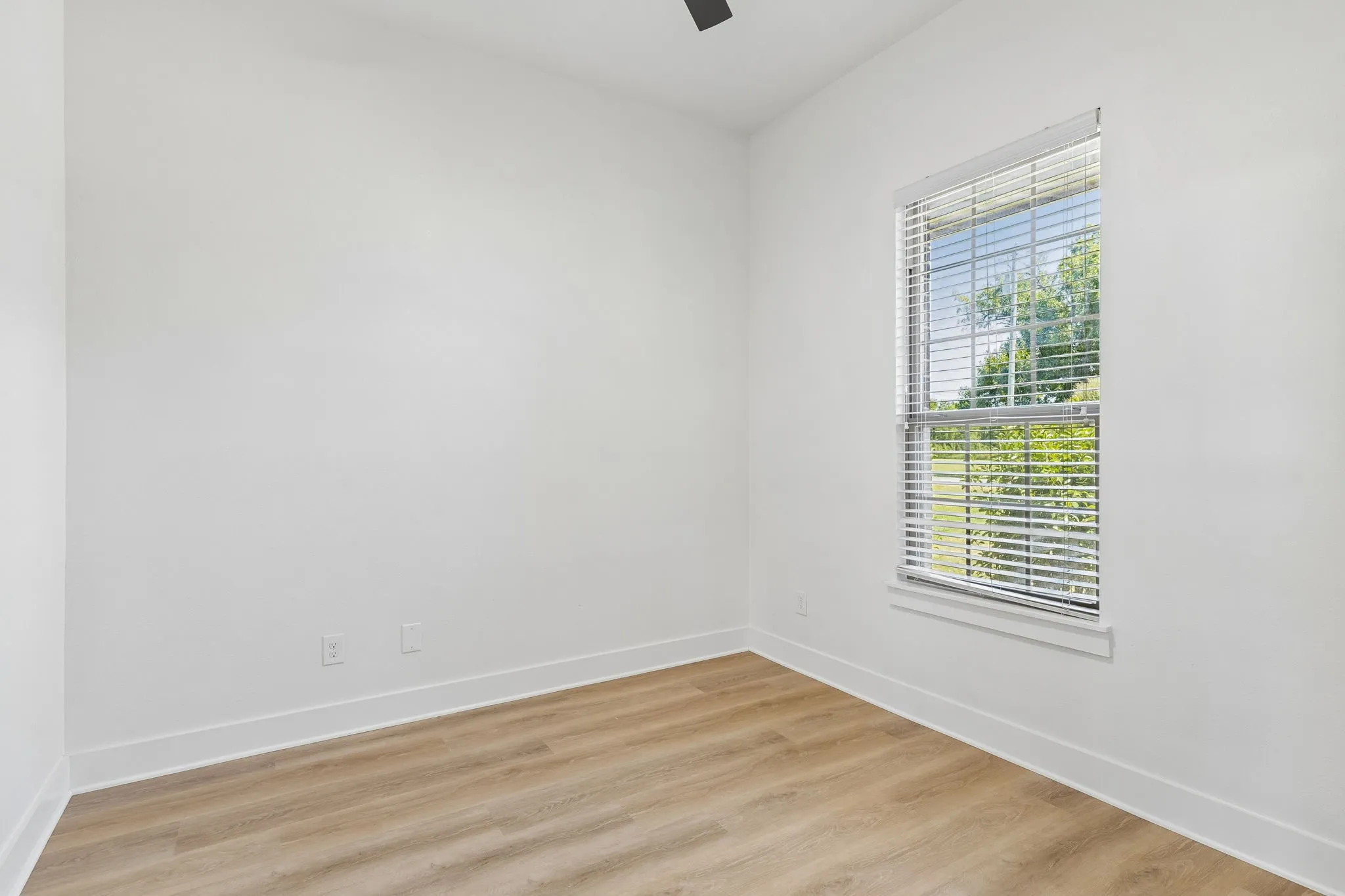 Single Family Residence For Sale in Collin County , 461 Kerens Street, Nevada, Texas 75173, 3 Bedroom, 2 Bathroom, 2 Garage spaces, 1,913 Sqft, built in 2019, mls#21358052, Real Estate Agent in Nevada, Homes For Sale in Collin county, Homes For Sale in Nevada, Realtor in Nevada Texas, Real Estate Brokerage Independent Realty Texas, Luminita Cordes Realtor