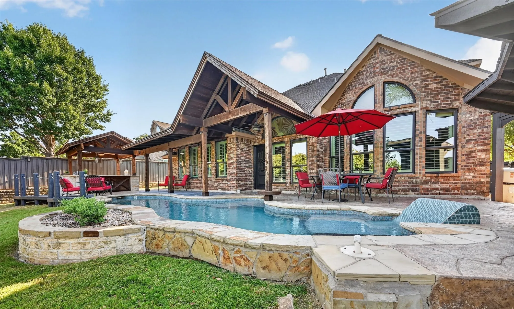 Single Family Residence For Sale in Denton County , 2621 Huntly Lane, Flower Mound, Texas 75022, 4 Bedroom, 4 Bathroom, 3 Garage spaces, 3,467 Sqft, built in 2002, mls#21363065, Real Estate Agent in Flower Mound, Homes For Sale in Denton county, Homes For Sale in Flower Mound, Realtor in Flower Mound Texas, Real Estate Brokerage Independent Realty Texas, Luminita Cordes Realtor