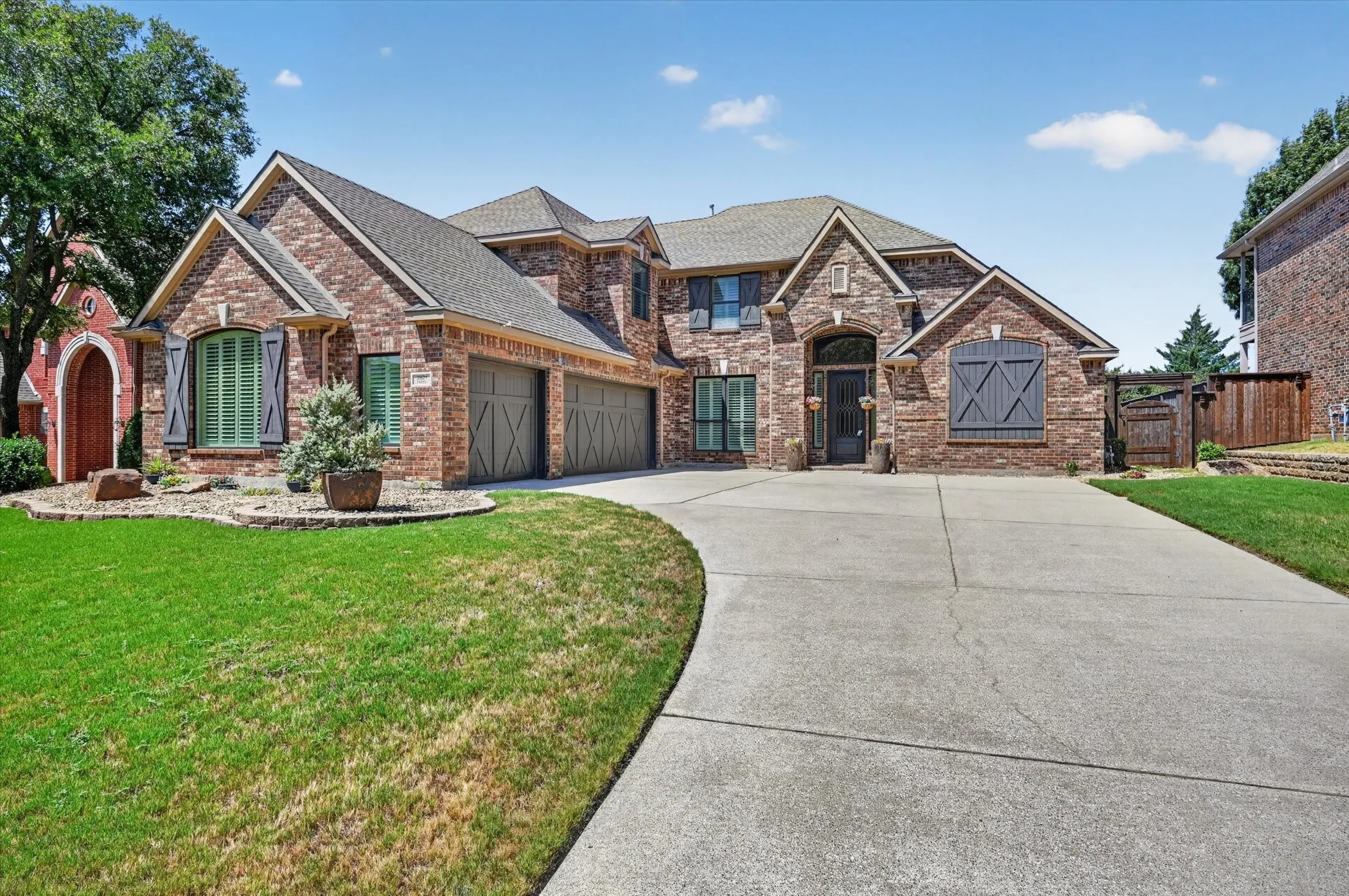 Single Family Residence For Sale in Denton County , 2621 Huntly Lane, Flower Mound, Texas 75022, 4 Bedroom, 4 Bathroom, 3 Garage spaces, 3,467 Sqft, built in 2002, mls#21363065, Real Estate Agent in Flower Mound, Homes For Sale in Denton county, Homes For Sale in Flower Mound, Realtor in Flower Mound Texas, Real Estate Brokerage Independent Realty Texas, Luminita Cordes Realtor