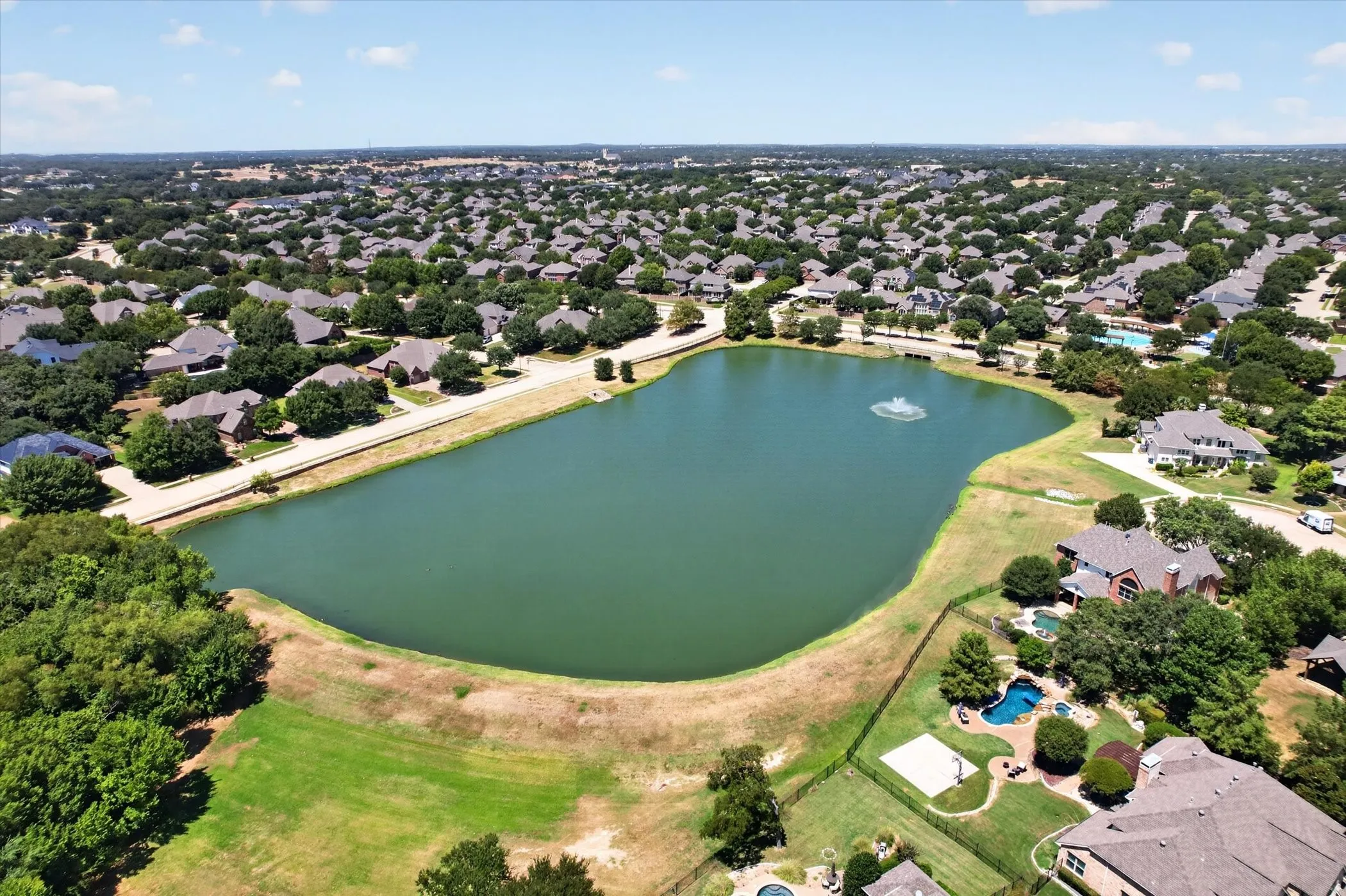 Single Family Residence For Sale in Denton County , 2621 Huntly Lane, Flower Mound, Texas 75022, 4 Bedroom, 4 Bathroom, 3 Garage spaces, 3,467 Sqft, built in 2002, mls#21363065, Real Estate Agent in Flower Mound, Homes For Sale in Denton county, Homes For Sale in Flower Mound, Realtor in Flower Mound Texas, Real Estate Brokerage Independent Realty Texas, Luminita Cordes Realtor