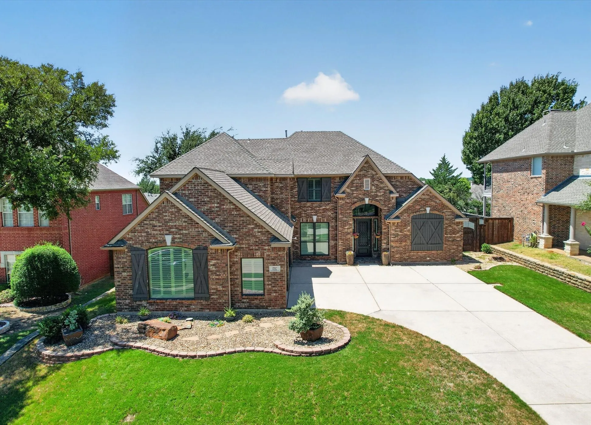 Single Family Residence For Sale in Denton County , 2621 Huntly Lane, Flower Mound, Texas 75022, 4 Bedroom, 4 Bathroom, 3 Garage spaces, 3,467 Sqft, built in 2002, mls#21363065, Real Estate Agent in Flower Mound, Homes For Sale in Denton county, Homes For Sale in Flower Mound, Realtor in Flower Mound Texas, Real Estate Brokerage Independent Realty Texas, Luminita Cordes Realtor