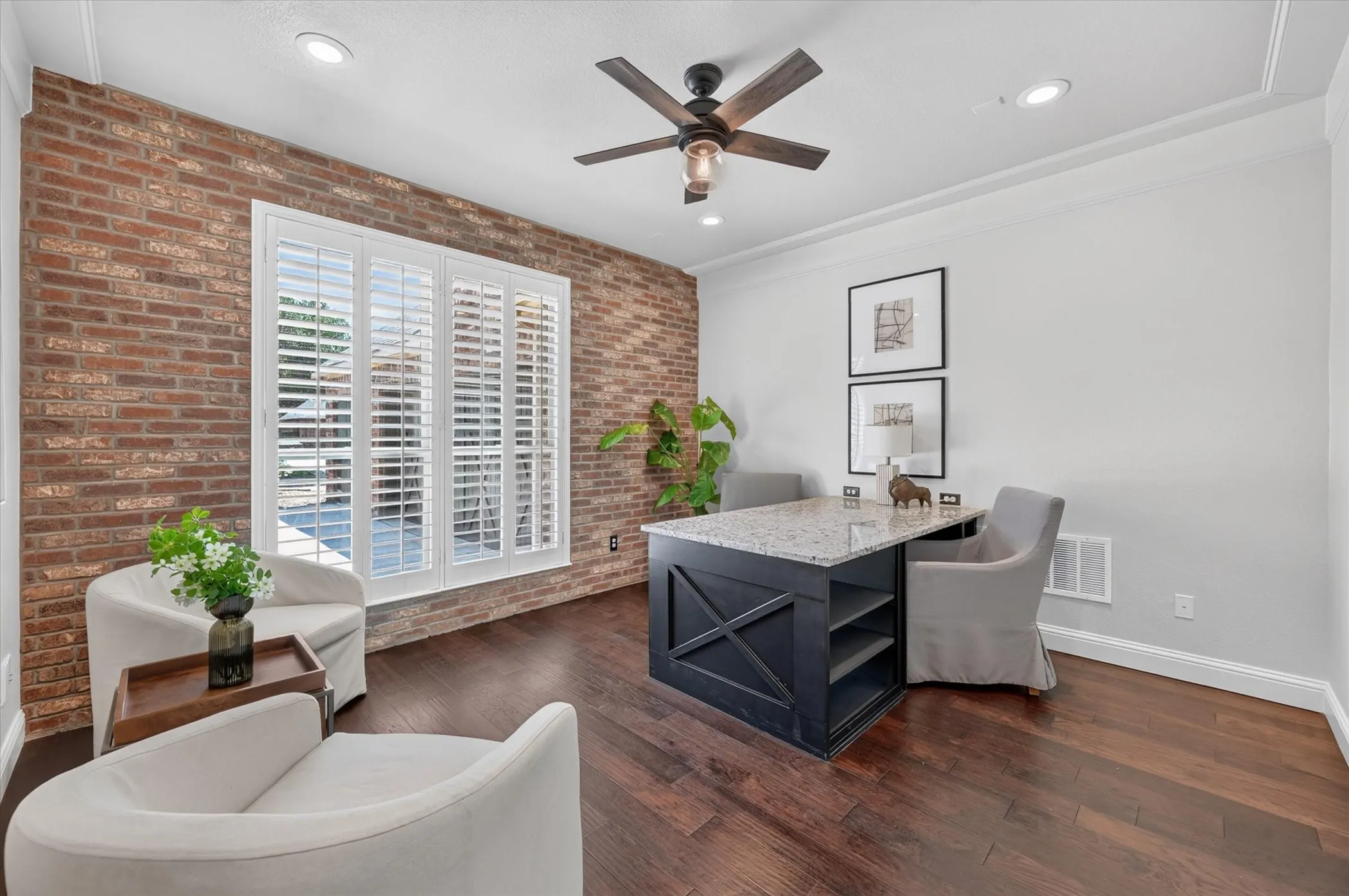 Single Family Residence For Sale in Denton County , 2621 Huntly Lane, Flower Mound, Texas 75022, 4 Bedroom, 4 Bathroom, 3 Garage spaces, 3,467 Sqft, built in 2002, mls#21363065, Real Estate Agent in Flower Mound, Homes For Sale in Denton county, Homes For Sale in Flower Mound, Realtor in Flower Mound Texas, Real Estate Brokerage Independent Realty Texas, Luminita Cordes Realtor