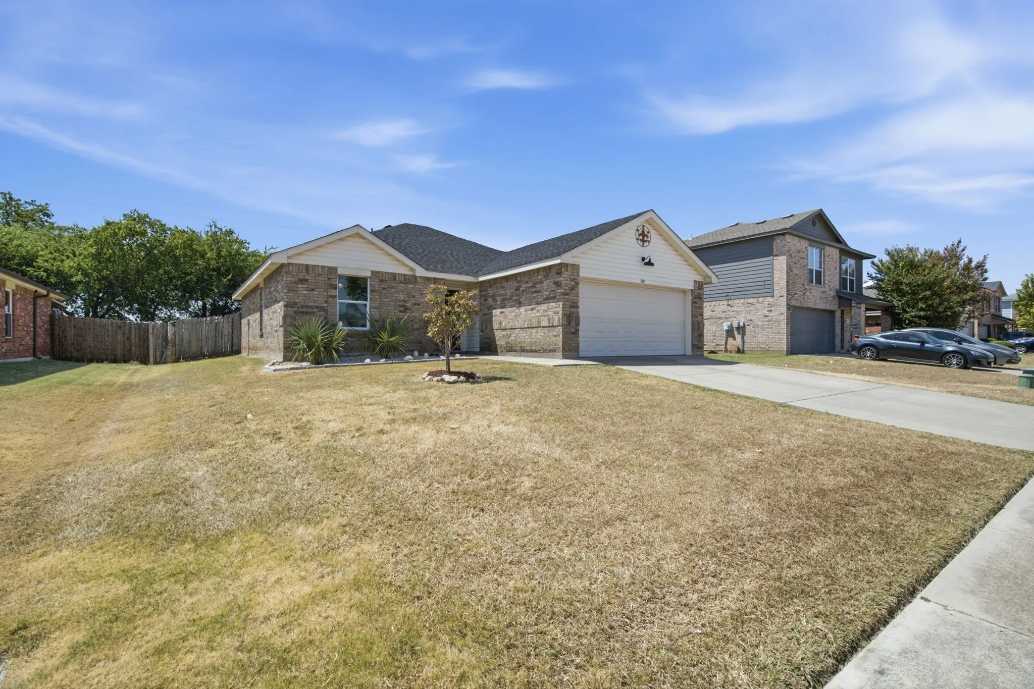 Single Family Residence For Sale in Denton County , 300 Deer Run Drive, Sanger, Texas 76266, 3 Bedroom, 2 Bathroom, 2 Garage spaces, 1,216 Sqft, built in 2004, mls#21363895, Real Estate Agent in Sanger, Homes For Sale in Denton county, Homes For Sale in Sanger, Realtor in Sanger Texas, Real Estate Brokerage Independent Realty Texas, Luminita Cordes Realtor
