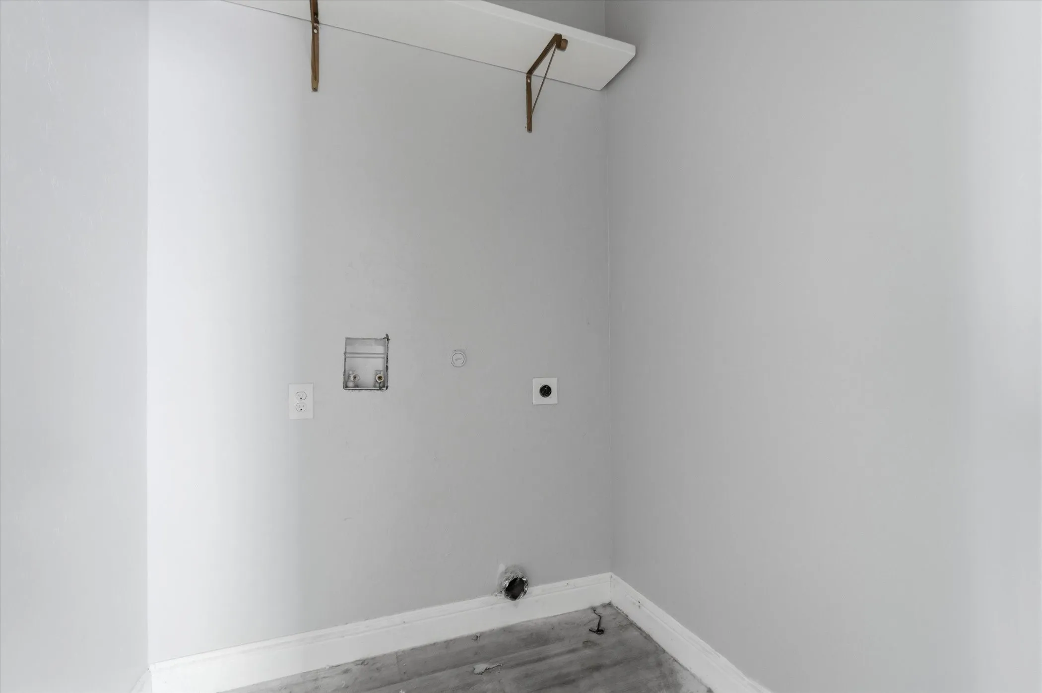 Single Family Residence For Rent in Hunt County , 4102 Gordon Street, Greenville, Texas 75401, 3 Bedroom, 2 Bathroom, 1 Garage spaces, 1,296 Sqft, built in 2021, mls#21363963, Real Estate Agent in Greenville, Homes For Rent in Hunt county, Homes For Rent in Greenville, Realtor in Greenville Texas, Real Estate Brokerage Independent Realty Texas, Luminita Cordes Realtor