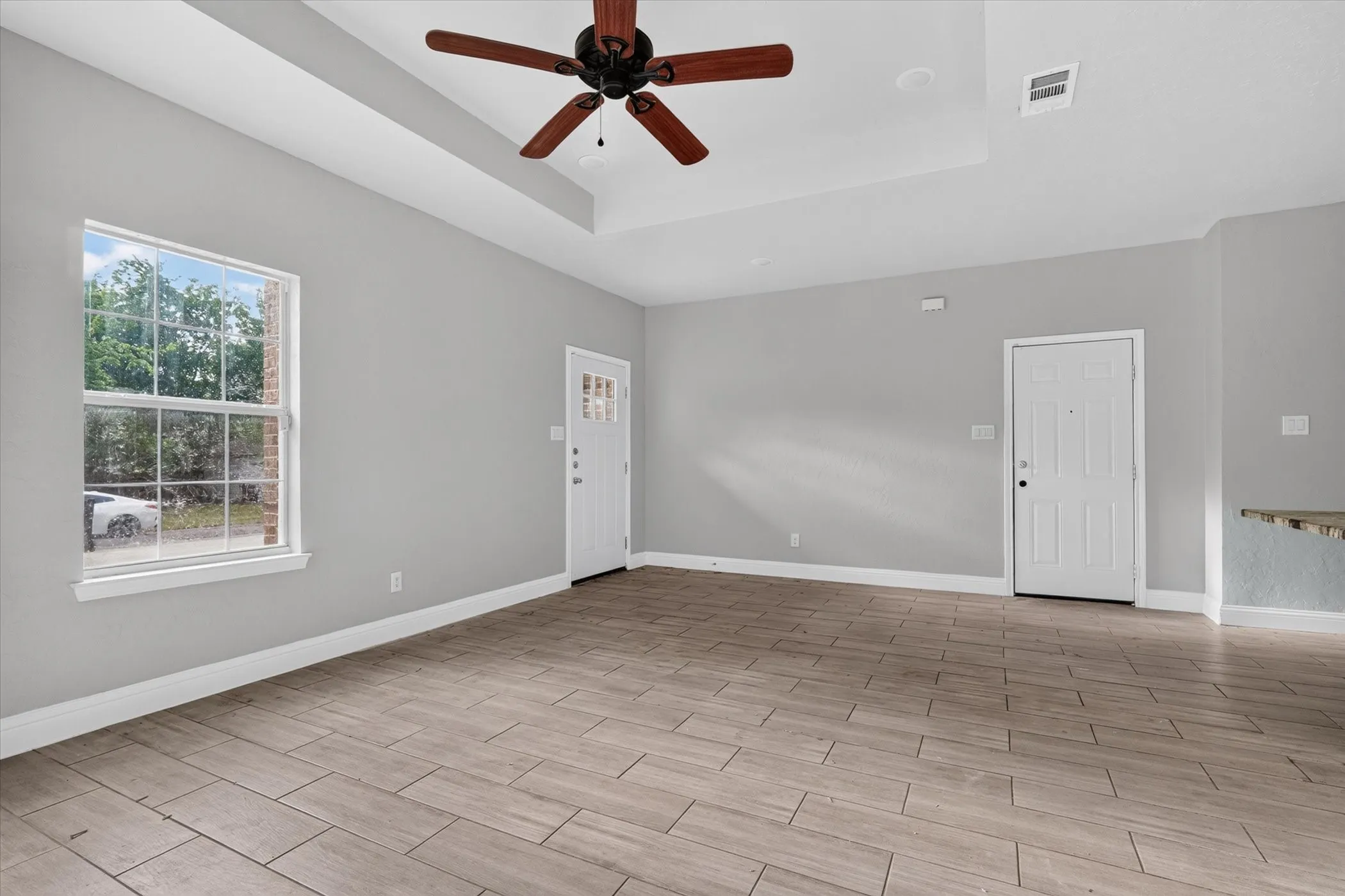 Single Family Residence For Rent in Hunt County , 4102 Gordon Street, Greenville, Texas 75401, 3 Bedroom, 2 Bathroom, 1 Garage spaces, 1,296 Sqft, built in 2021, mls#21363963, Real Estate Agent in Greenville, Homes For Rent in Hunt county, Homes For Rent in Greenville, Realtor in Greenville Texas, Real Estate Brokerage Independent Realty Texas, Luminita Cordes Realtor