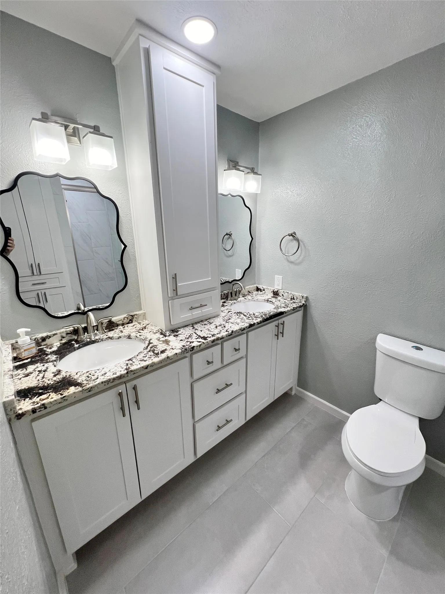 Single Family Residence For Rent in Denton County , 3100 Chestnut Road, Carrollton, Texas 75007, 3 Bedroom, 2 Bathroom, 2 Garage spaces, 1,896 Sqft, built in 1974, mls#21363967, Real Estate Agent in Carrollton, Homes For Rent in Denton county, Homes For Rent in Carrollton, Realtor in Carrollton Texas, Real Estate Brokerage Independent Realty Texas, Luminita Cordes Realtor