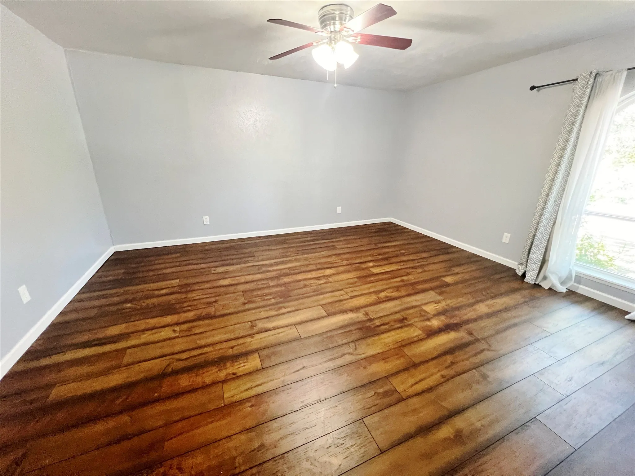 Single Family Residence For Rent in Denton County , 3100 Chestnut Road, Carrollton, Texas 75007, 3 Bedroom, 2 Bathroom, 2 Garage spaces, 1,896 Sqft, built in 1974, mls#21363967, Real Estate Agent in Carrollton, Homes For Rent in Denton county, Homes For Rent in Carrollton, Realtor in Carrollton Texas, Real Estate Brokerage Independent Realty Texas, Luminita Cordes Realtor