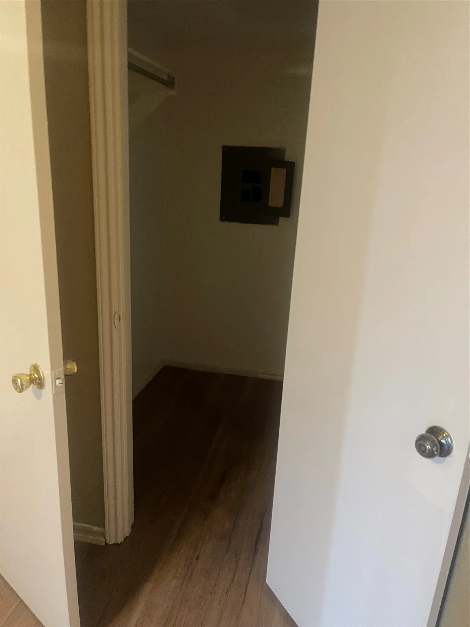 Condominium For Sale in Dallas County , 9520 Royal Lane 121, Dallas, Texas 75243, 1 Bedroom, 1 Bathroom, Garage spaces, 452 Sqft, built in 1983, mls#21361116, Real Estate Agent in Dallas, Homes For Sale in Dallas county, Homes For Sale in Dallas, Realtor in Dallas Texas, Real Estate Brokerage Independent Realty Texas, Luminita Cordes Realtor