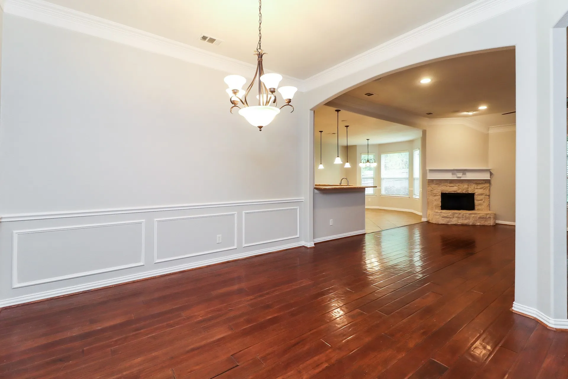 Single Family Residence For Rent in Tarrant County , 5228 Estrella Lane, Benbrook, Texas 76126, 3 Bedroom, 2 Bathroom, 2 Garage spaces, 2,205 Sqft, built in 2004, mls#21364000, Real Estate Agent in Benbrook, Homes For Rent in Tarrant county, Homes For Rent in Benbrook, Realtor in Benbrook Texas, Real Estate Brokerage Independent Realty Texas, Luminita Cordes Realtor