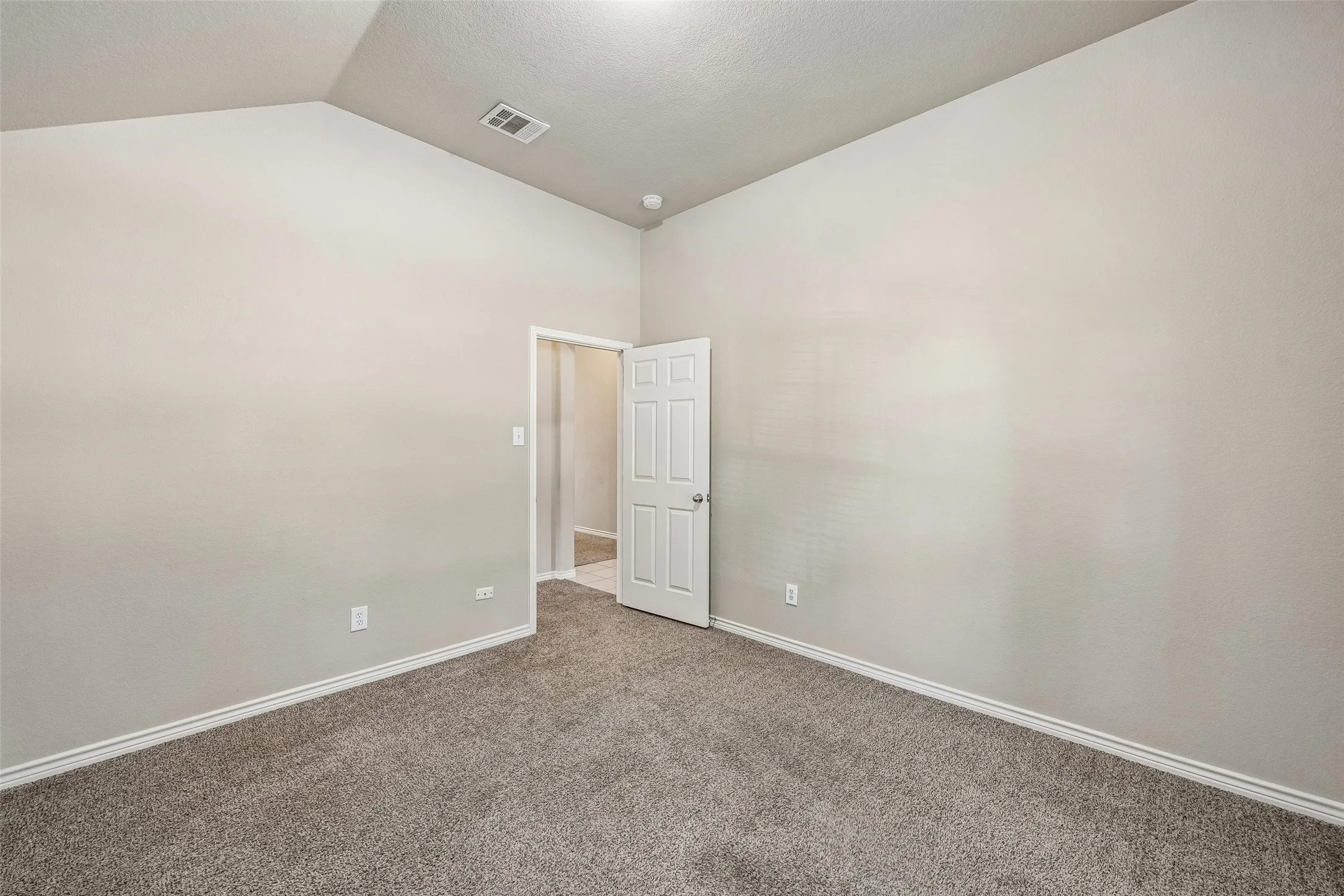 Single Family Residence For Sale in Collin County , 1612 Balboa Lane, Allen, Texas 75002, 3 Bedroom, 2 Bathroom, 2 Garage spaces, 1,875 Sqft, built in 2005, mls#21361532, Real Estate Agent in Allen, Homes For Sale in Collin county, Homes For Sale in Allen, Realtor in Allen Texas, Real Estate Brokerage Independent Realty Texas, Luminita Cordes Realtor