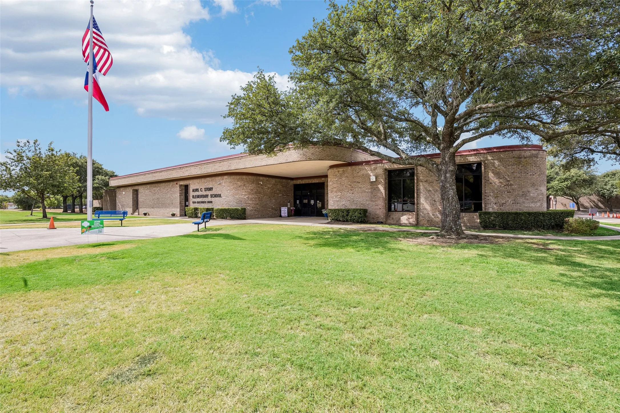 Single Family Residence For Sale in Collin County , 1612 Balboa Lane, Allen, Texas 75002, 3 Bedroom, 2 Bathroom, 2 Garage spaces, 1,875 Sqft, built in 2005, mls#21361532, Real Estate Agent in Allen, Homes For Sale in Collin county, Homes For Sale in Allen, Realtor in Allen Texas, Real Estate Brokerage Independent Realty Texas, Luminita Cordes Realtor