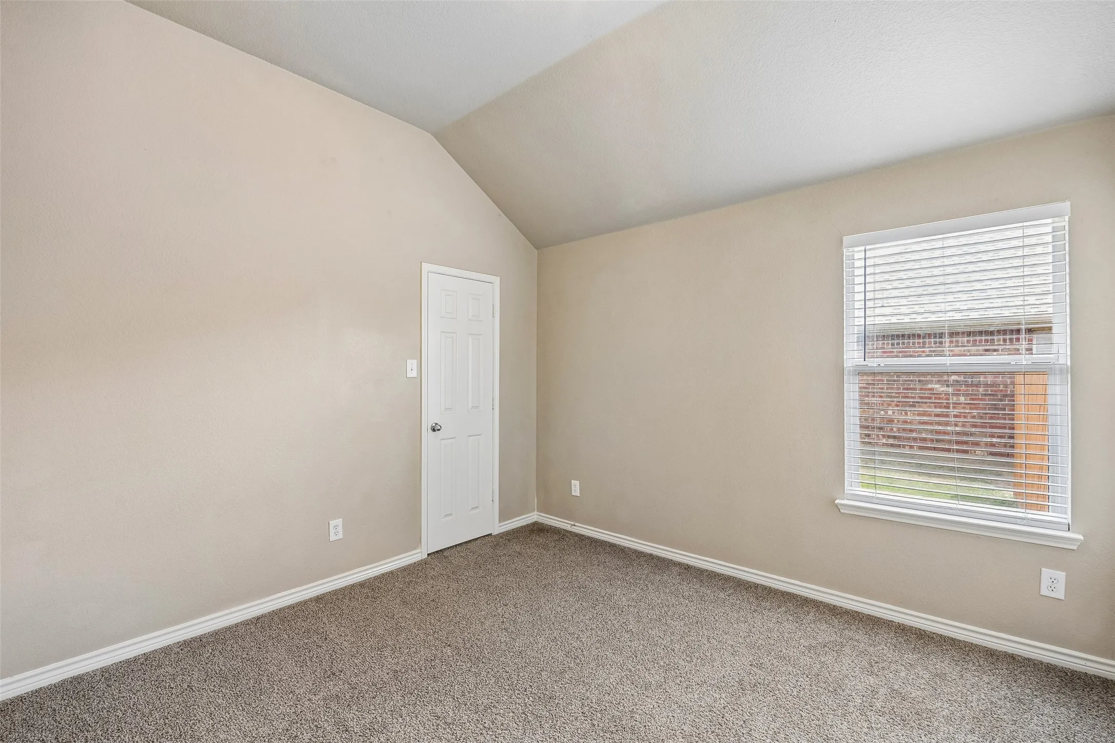 Single Family Residence For Sale in Collin County , 1612 Balboa Lane, Allen, Texas 75002, 3 Bedroom, 2 Bathroom, 2 Garage spaces, 1,875 Sqft, built in 2005, mls#21361532, Real Estate Agent in Allen, Homes For Sale in Collin county, Homes For Sale in Allen, Realtor in Allen Texas, Real Estate Brokerage Independent Realty Texas, Luminita Cordes Realtor