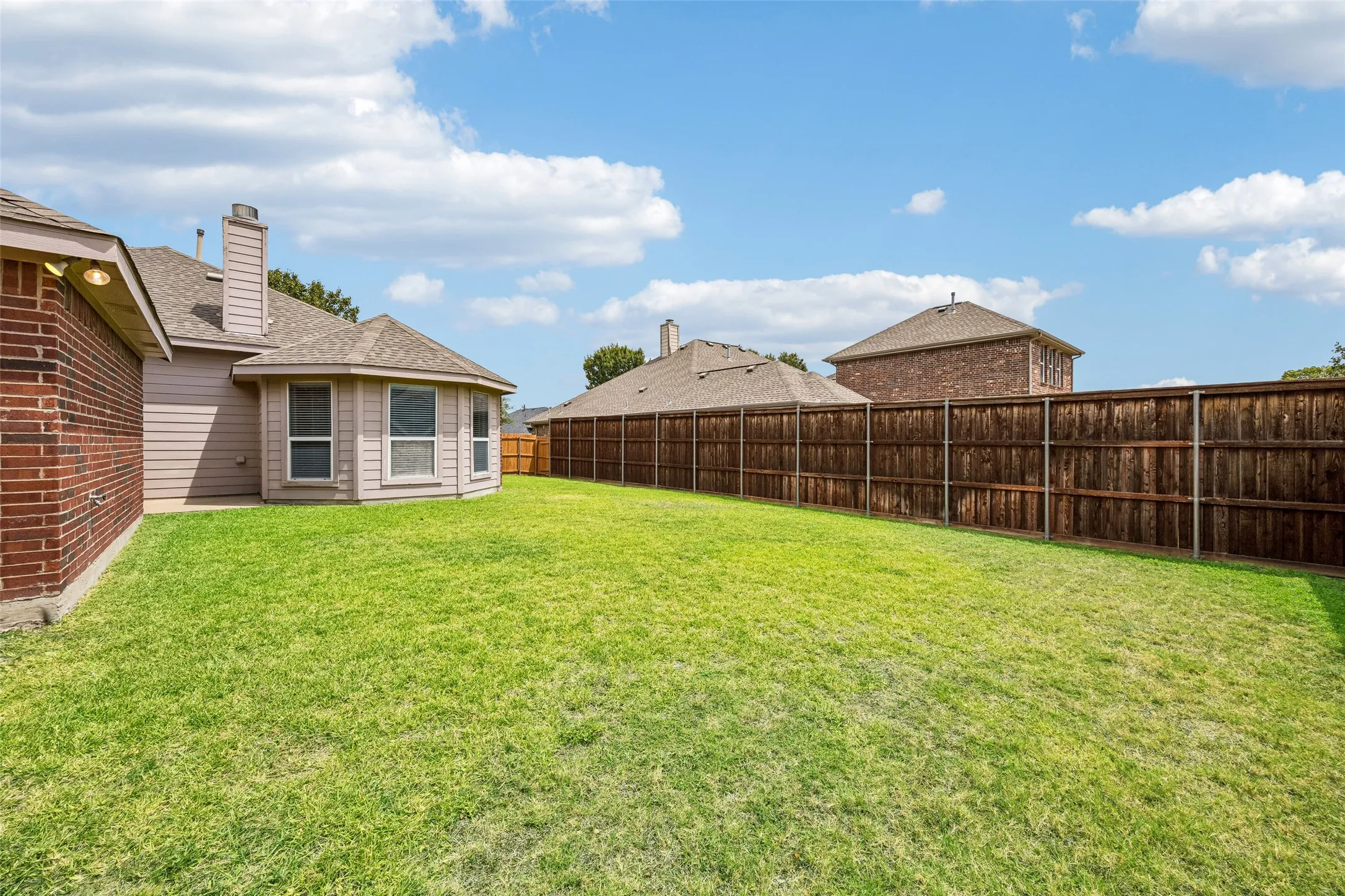 Single Family Residence For Sale in Collin County , 1612 Balboa Lane, Allen, Texas 75002, 3 Bedroom, 2 Bathroom, 2 Garage spaces, 1,875 Sqft, built in 2005, mls#21361532, Real Estate Agent in Allen, Homes For Sale in Collin county, Homes For Sale in Allen, Realtor in Allen Texas, Real Estate Brokerage Independent Realty Texas, Luminita Cordes Realtor