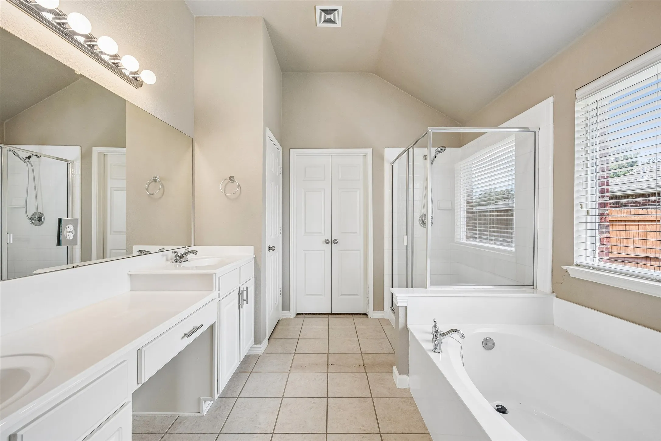 Single Family Residence For Sale in Collin County , 1612 Balboa Lane, Allen, Texas 75002, 3 Bedroom, 2 Bathroom, 2 Garage spaces, 1,875 Sqft, built in 2005, mls#21361532, Real Estate Agent in Allen, Homes For Sale in Collin county, Homes For Sale in Allen, Realtor in Allen Texas, Real Estate Brokerage Independent Realty Texas, Luminita Cordes Realtor