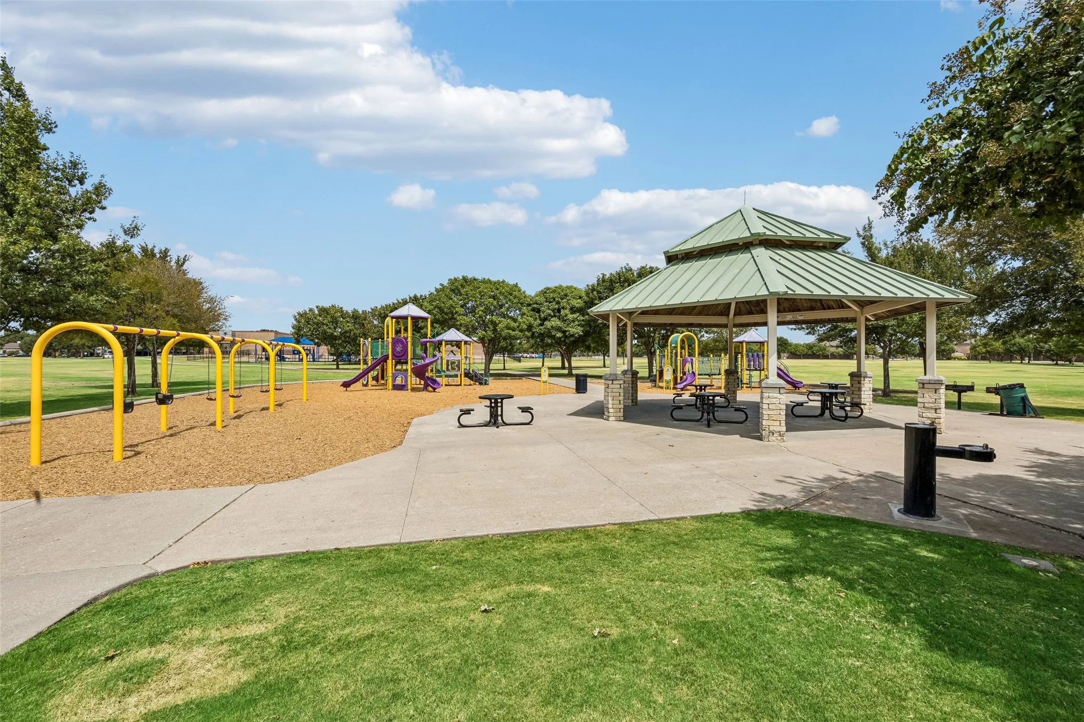 Single Family Residence For Sale in Collin County , 1612 Balboa Lane, Allen, Texas 75002, 3 Bedroom, 2 Bathroom, 2 Garage spaces, 1,875 Sqft, built in 2005, mls#21361532, Real Estate Agent in Allen, Homes For Sale in Collin county, Homes For Sale in Allen, Realtor in Allen Texas, Real Estate Brokerage Independent Realty Texas, Luminita Cordes Realtor