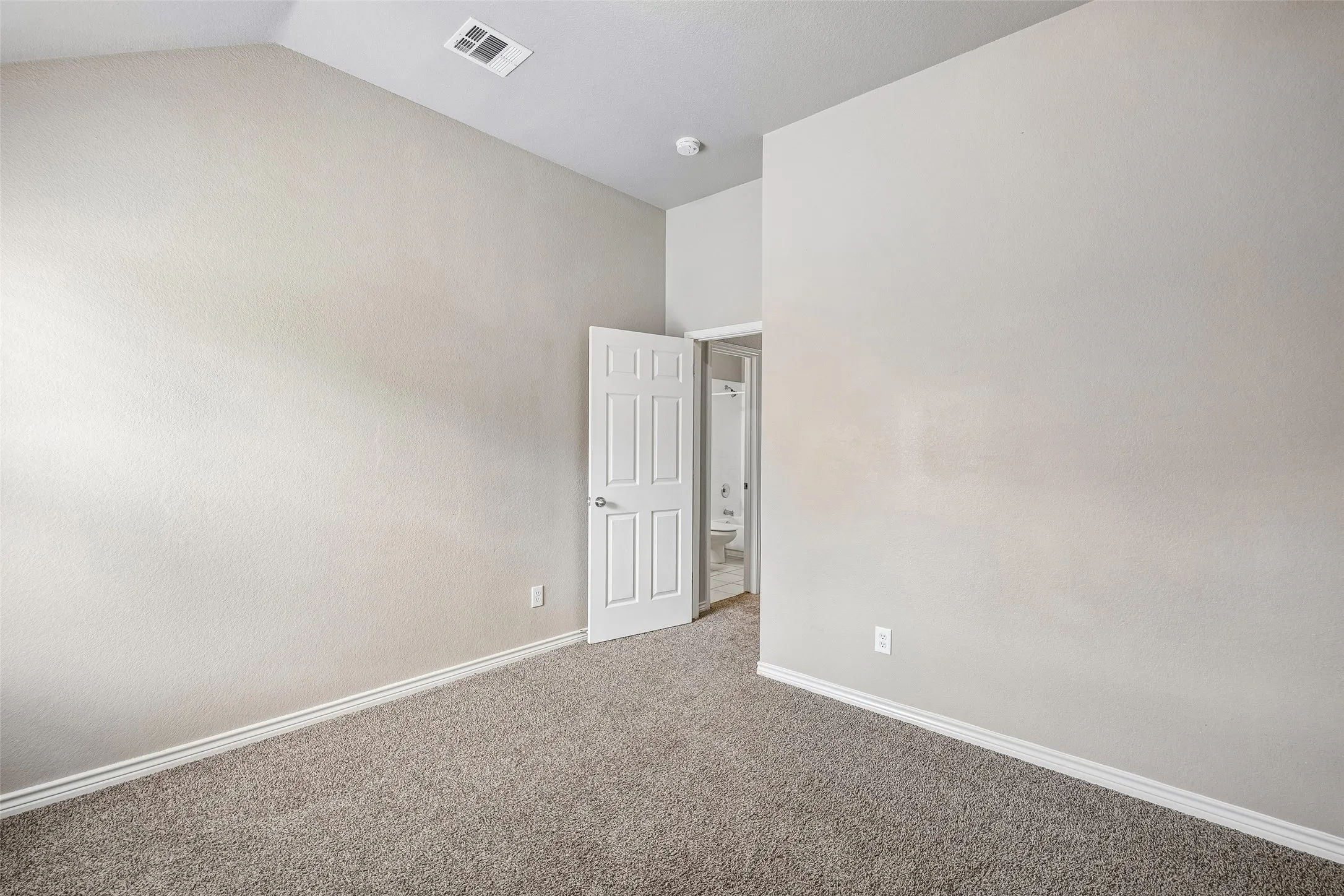 Single Family Residence For Sale in Collin County , 1612 Balboa Lane, Allen, Texas 75002, 3 Bedroom, 2 Bathroom, 2 Garage spaces, 1,875 Sqft, built in 2005, mls#21361532, Real Estate Agent in Allen, Homes For Sale in Collin county, Homes For Sale in Allen, Realtor in Allen Texas, Real Estate Brokerage Independent Realty Texas, Luminita Cordes Realtor