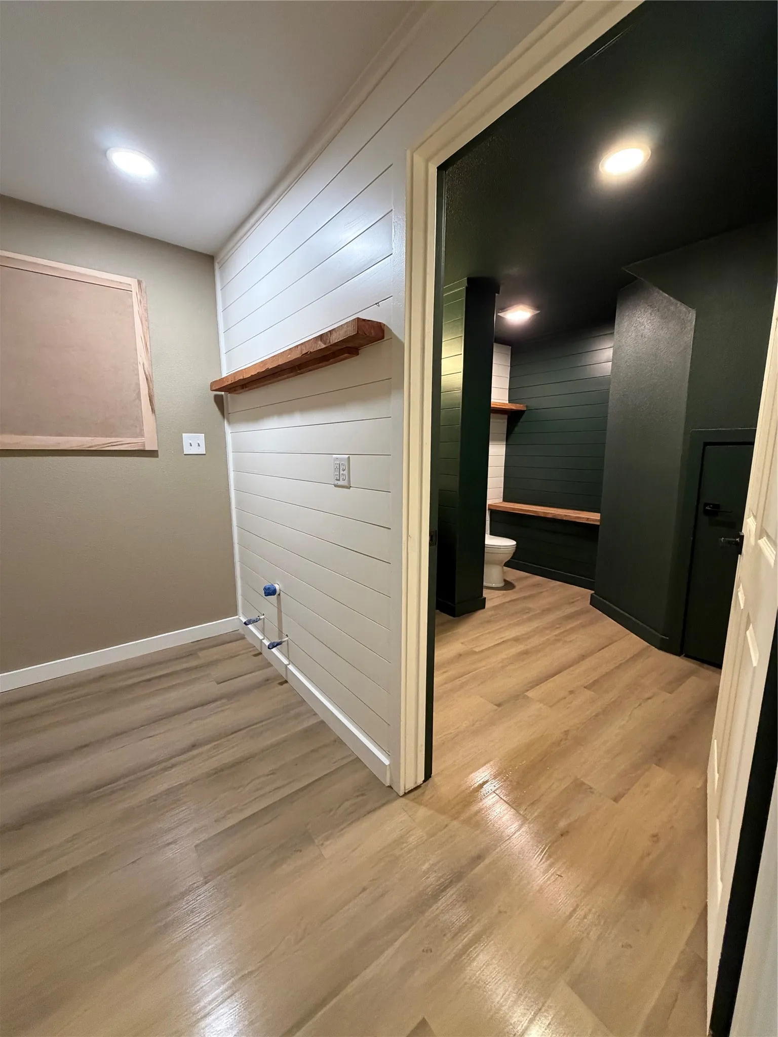Retail For Rent in Titus County , 209 N Jefferson, Mt Pleasant, Texas 75455, 0, 0, Garage spaces, 0 Sqft, built in 1945, mls#21363957, Real Estate Agent in Mt Pleasant, Homes For Rent in Titus county, Homes For Rent in Mt Pleasant, Realtor in Mt Pleasant Texas, Real Estate Brokerage Independent Realty Texas, Luminita Cordes Realtor
