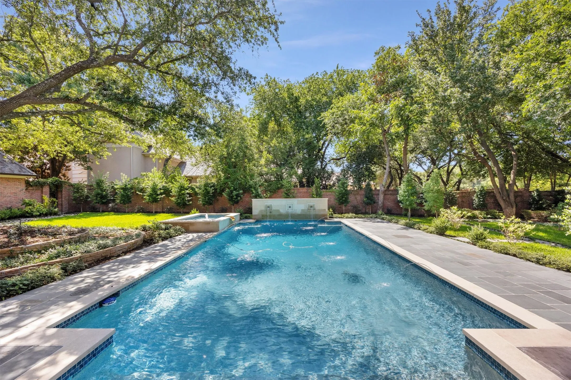 Single Family Residence For Sale in Dallas County , 31 Robledo Drive, Dallas, Texas 75230, 5 Bedroom, 7 Bathroom, 4 Garage spaces, 8,000 Sqft, built in 1993, mls#21363830, Real Estate Agent in Dallas, Homes For Sale in Dallas county, Homes For Sale in Dallas, Realtor in Dallas Texas, Real Estate Brokerage Independent Realty Texas, Luminita Cordes Realtor