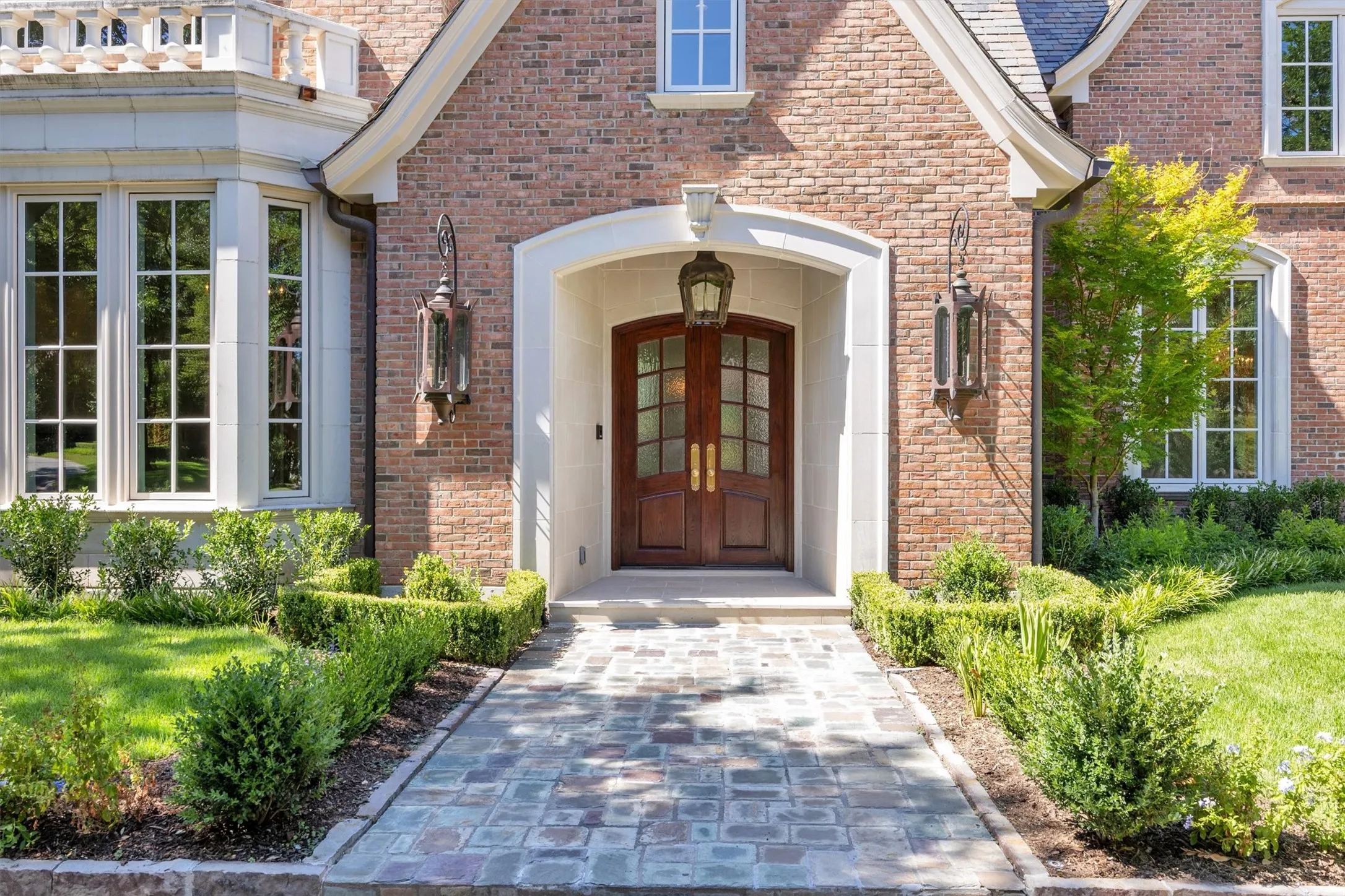 Single Family Residence For Sale in Dallas County , 31 Robledo Drive, Dallas, Texas 75230, 5 Bedroom, 7 Bathroom, 4 Garage spaces, 8,000 Sqft, built in 1993, mls#21363830, Real Estate Agent in Dallas, Homes For Sale in Dallas county, Homes For Sale in Dallas, Realtor in Dallas Texas, Real Estate Brokerage Independent Realty Texas, Luminita Cordes Realtor