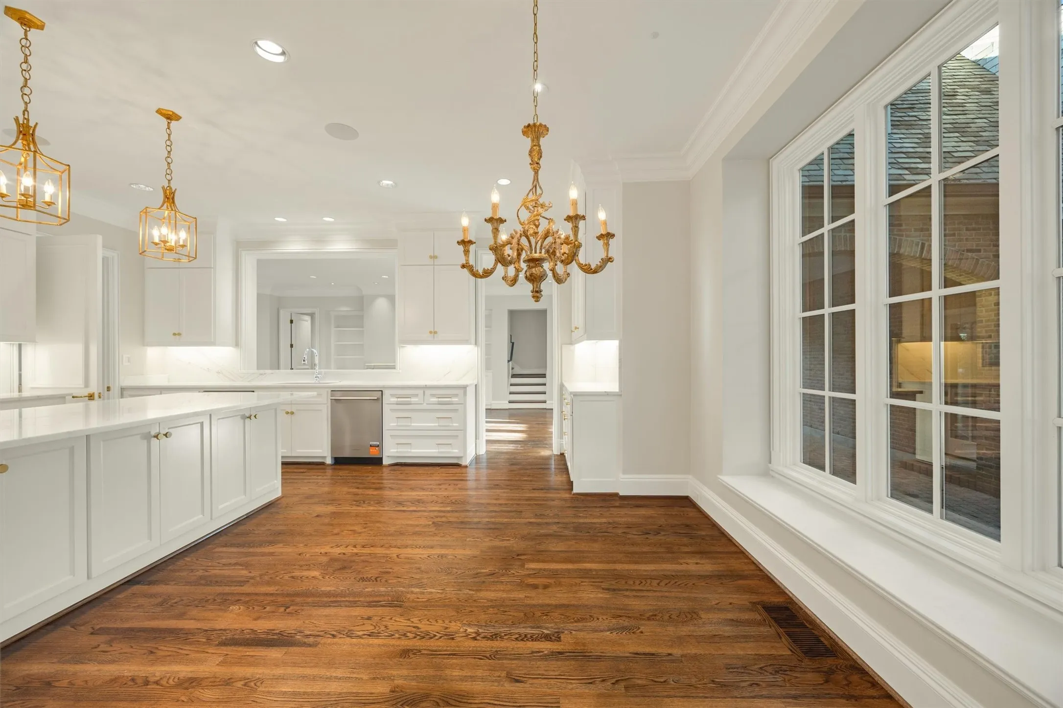 Single Family Residence For Sale in Dallas County , 31 Robledo Drive, Dallas, Texas 75230, 5 Bedroom, 7 Bathroom, 4 Garage spaces, 8,000 Sqft, built in 1993, mls#21363830, Real Estate Agent in Dallas, Homes For Sale in Dallas county, Homes For Sale in Dallas, Realtor in Dallas Texas, Real Estate Brokerage Independent Realty Texas, Luminita Cordes Realtor