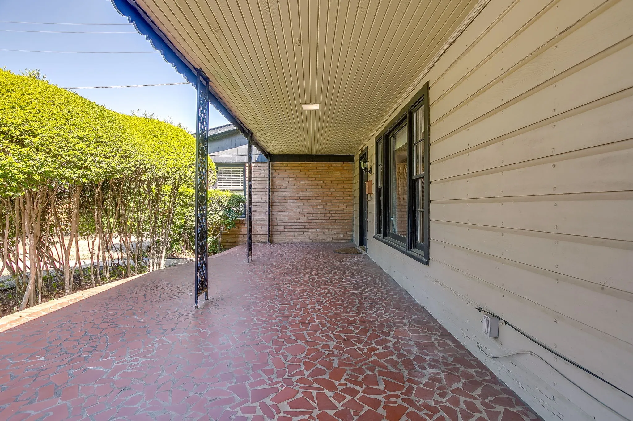 Duplex For Rent in Tarrant County , 6480 Waverly Way, Fort Worth, Texas 76116, 2 Bedroom, 2 Bathroom, Garage spaces, 1,100 Sqft, built in 1952, mls#21363864, Real Estate Agent in Fort Worth, Homes For Rent in Tarrant county, Homes For Rent in Fort Worth, Realtor in Fort Worth Texas, Real Estate Brokerage Independent Realty Texas, Luminita Cordes Realtor