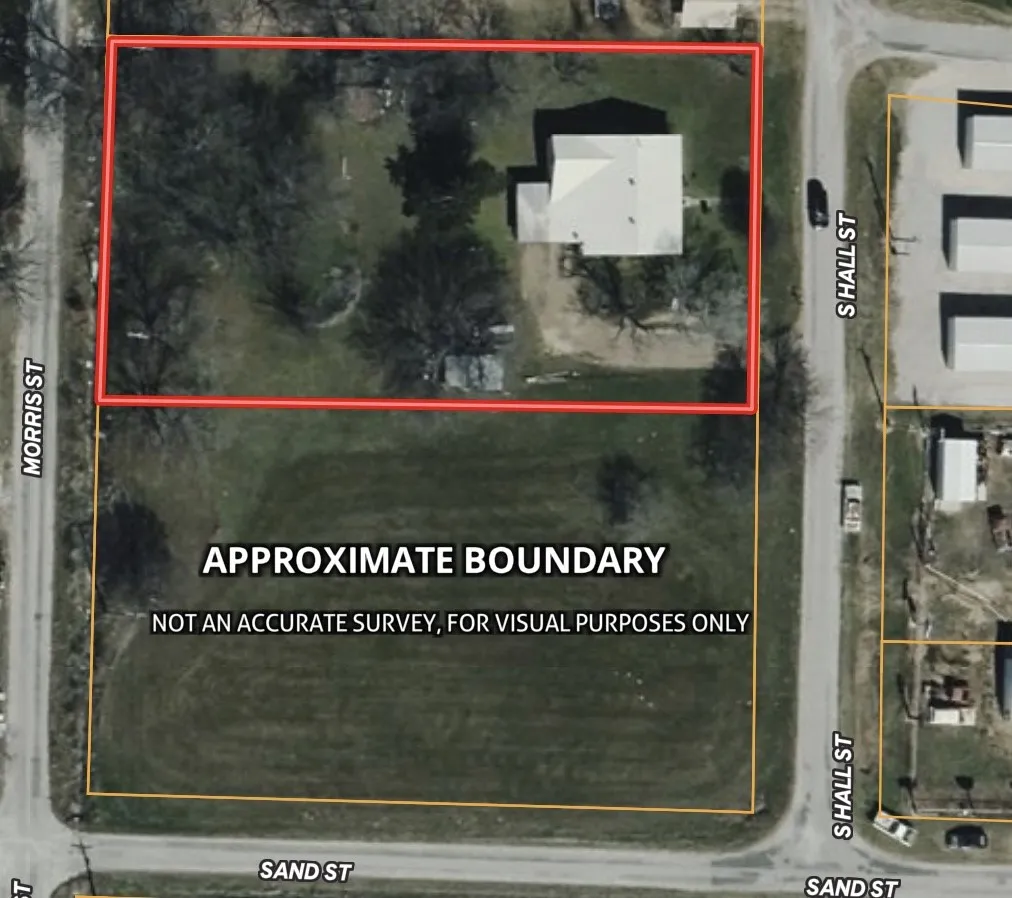 Single Family Residence For Sale in Montague County , 504 S Hall Street, Montague, Texas 76251, 3 Bedroom, 1 Bathroom, Garage spaces, 1,656 Sqft, built in 1953, mls#21363804, Real Estate Agent in Montague, Homes For Sale in Montague county, Homes For Sale in Montague, Realtor in Montague Texas, Real Estate Brokerage Independent Realty Texas, Luminita Cordes Realtor