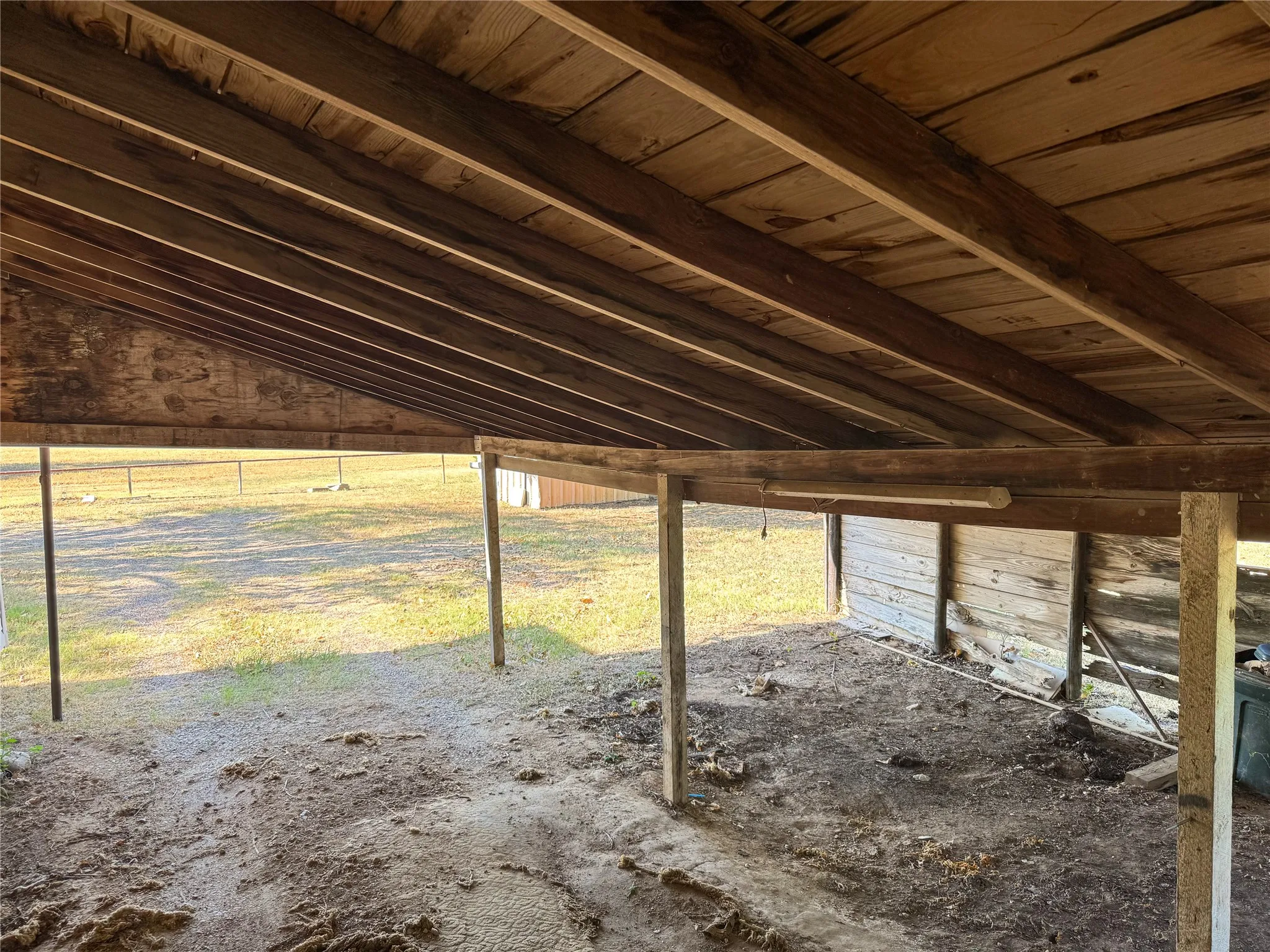 Single Family Residence For Sale in Montague County , 504 S Hall Street, Montague, Texas 76251, 3 Bedroom, 1 Bathroom, Garage spaces, 1,656 Sqft, built in 1953, mls#21363804, Real Estate Agent in Montague, Homes For Sale in Montague county, Homes For Sale in Montague, Realtor in Montague Texas, Real Estate Brokerage Independent Realty Texas, Luminita Cordes Realtor