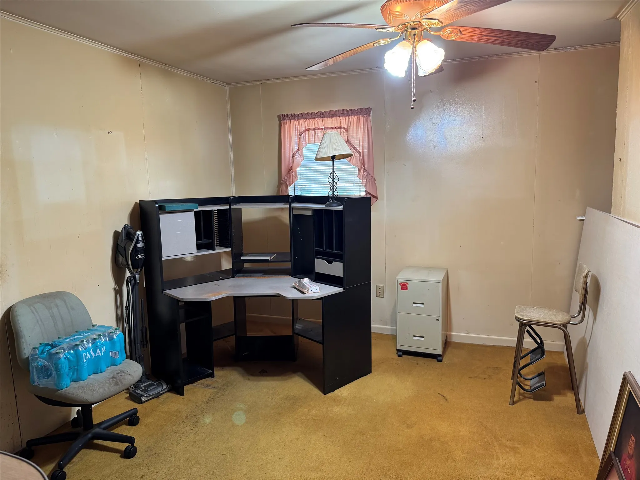 Single Family Residence For Sale in Montague County , 504 S Hall Street, Montague, Texas 76251, 3 Bedroom, 1 Bathroom, Garage spaces, 1,656 Sqft, built in 1953, mls#21363804, Real Estate Agent in Montague, Homes For Sale in Montague county, Homes For Sale in Montague, Realtor in Montague Texas, Real Estate Brokerage Independent Realty Texas, Luminita Cordes Realtor