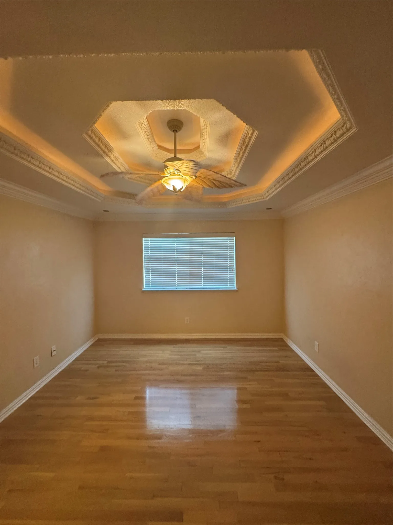 Single Family Residence For Rent in Dallas County , 2014 Picadilly Boulevard, Mesquite, Texas 75149, 3 Bedroom, 3 Bathroom, 2 Garage spaces, 1,530 Sqft, built in 1994, mls#21362125, Real Estate Agent in Mesquite, Homes For Rent in Dallas county, Homes For Rent in Mesquite, Realtor in Mesquite Texas, Real Estate Brokerage Independent Realty Texas, Luminita Cordes Realtor