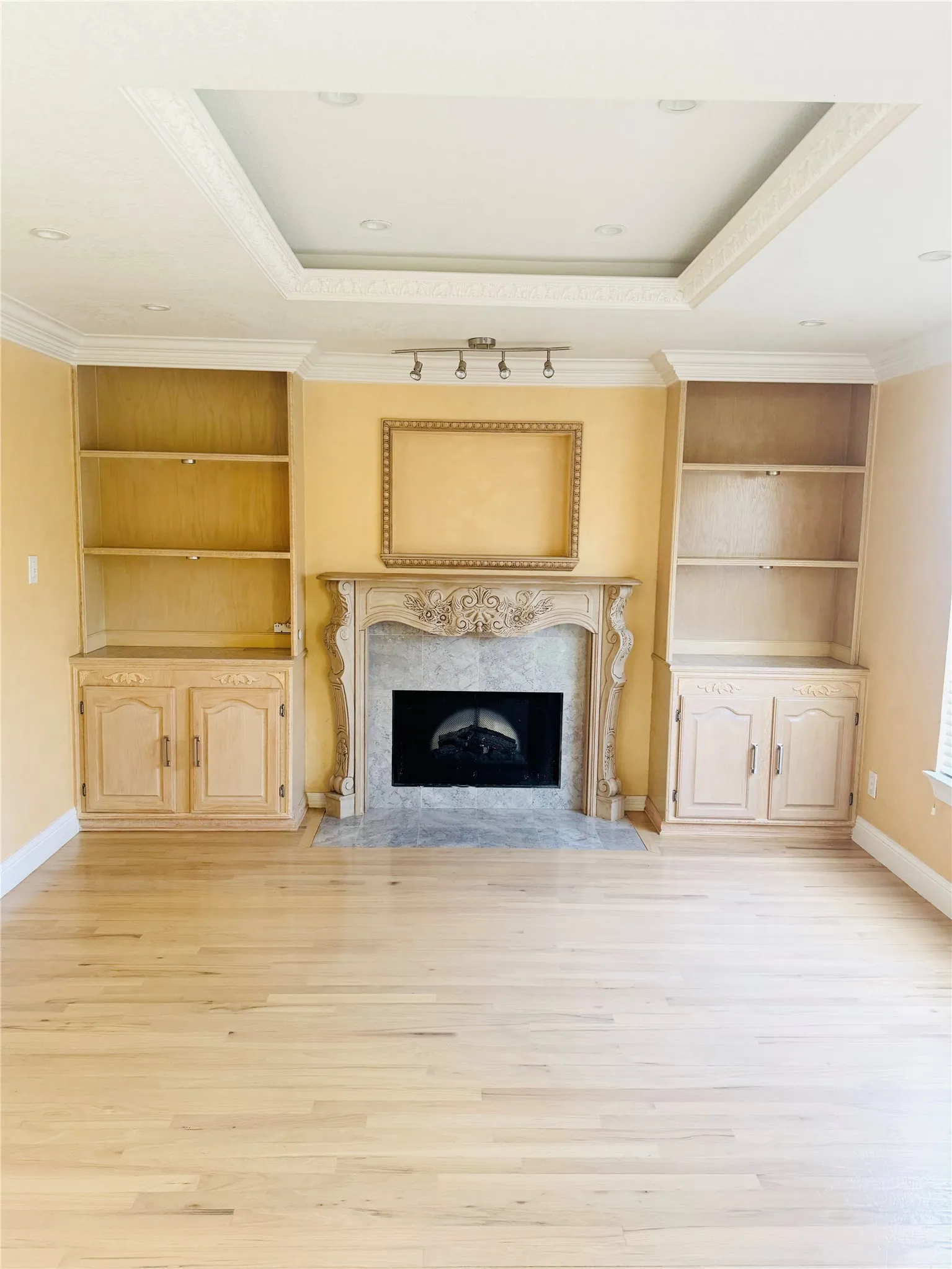 Single Family Residence For Rent in Dallas County , 2014 Picadilly Boulevard, Mesquite, Texas 75149, 3 Bedroom, 3 Bathroom, 2 Garage spaces, 1,530 Sqft, built in 1994, mls#21362125, Real Estate Agent in Mesquite, Homes For Rent in Dallas county, Homes For Rent in Mesquite, Realtor in Mesquite Texas, Real Estate Brokerage Independent Realty Texas, Luminita Cordes Realtor