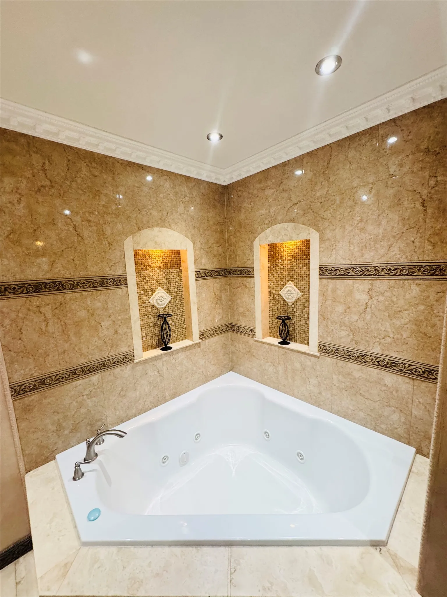 Single Family Residence For Rent in Dallas County , 2014 Picadilly Boulevard, Mesquite, Texas 75149, 3 Bedroom, 3 Bathroom, 2 Garage spaces, 1,530 Sqft, built in 1994, mls#21362125, Real Estate Agent in Mesquite, Homes For Rent in Dallas county, Homes For Rent in Mesquite, Realtor in Mesquite Texas, Real Estate Brokerage Independent Realty Texas, Luminita Cordes Realtor