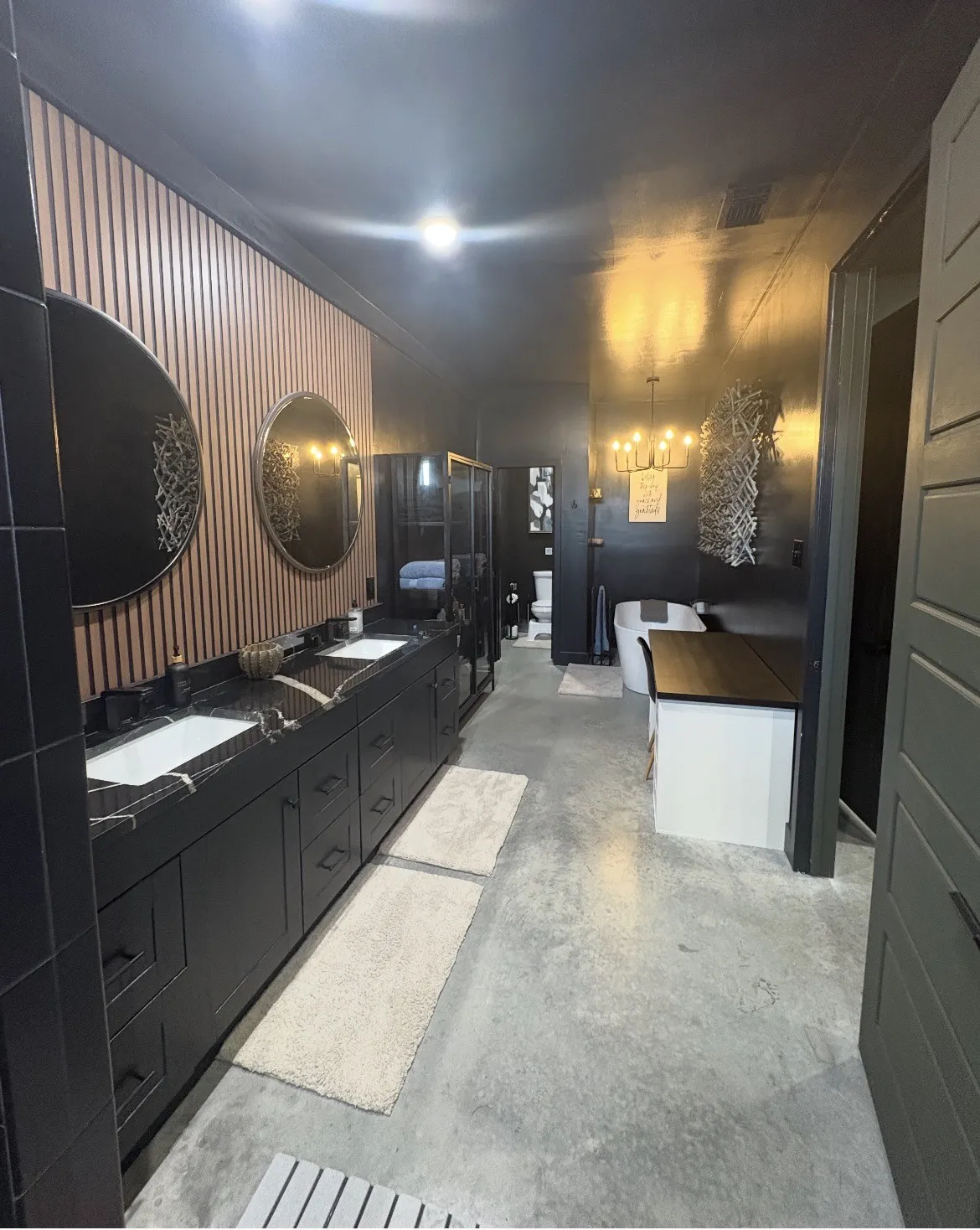 Single Family Residence For Rent in Rains County , 1841 Rs County Road 1402, Point, Texas 75472, 5 Bedroom, 4 Bathroom, 3 Garage spaces, 4,132 Sqft, built in 2022, Price $4,500, mls#21362535, Real Estate Agent in Point, Homes For Rent in Rains county, Homes For Rent in Point, Realtor in Point Texas, Real Estate Brokerage Independent Realty Texas, Luminita Cordes Realtor