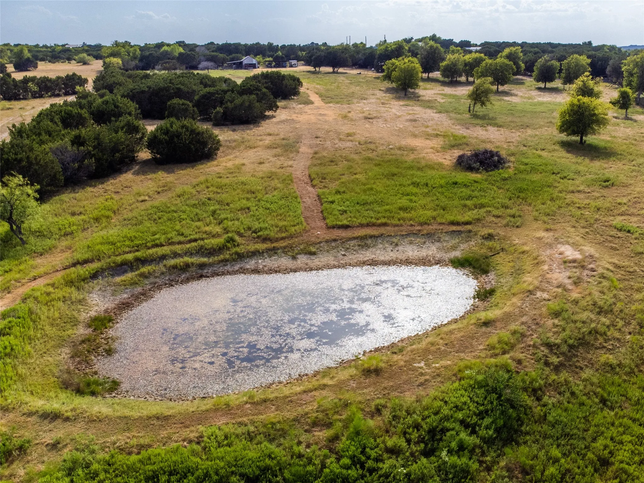 Single Family Residence For Sale in Bosque County , 15771 Fm 56, Kopperl, Texas 76652, 1 Bedroom, 1 Bathroom, Garage spaces, 780 Sqft, built in 2016, mls#21363526, Real Estate Agent in Kopperl, Homes For Sale in Bosque county, Homes For Sale in Kopperl, Realtor in Kopperl Texas, Real Estate Brokerage Independent Realty Texas, Luminita Cordes Realtor