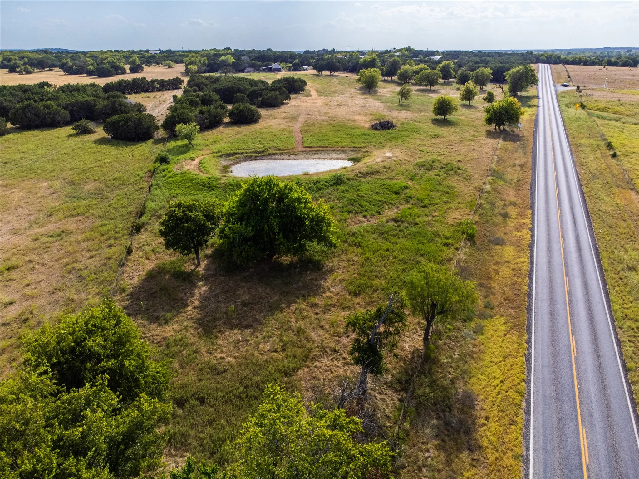 Single Family Residence For Sale in Bosque County , 15771 Fm 56, Kopperl, Texas 76652, 1 Bedroom, 1 Bathroom, Garage spaces, 780 Sqft, built in 2016, mls#21363526, Real Estate Agent in Kopperl, Homes For Sale in Bosque county, Homes For Sale in Kopperl, Realtor in Kopperl Texas, Real Estate Brokerage Independent Realty Texas, Luminita Cordes Realtor