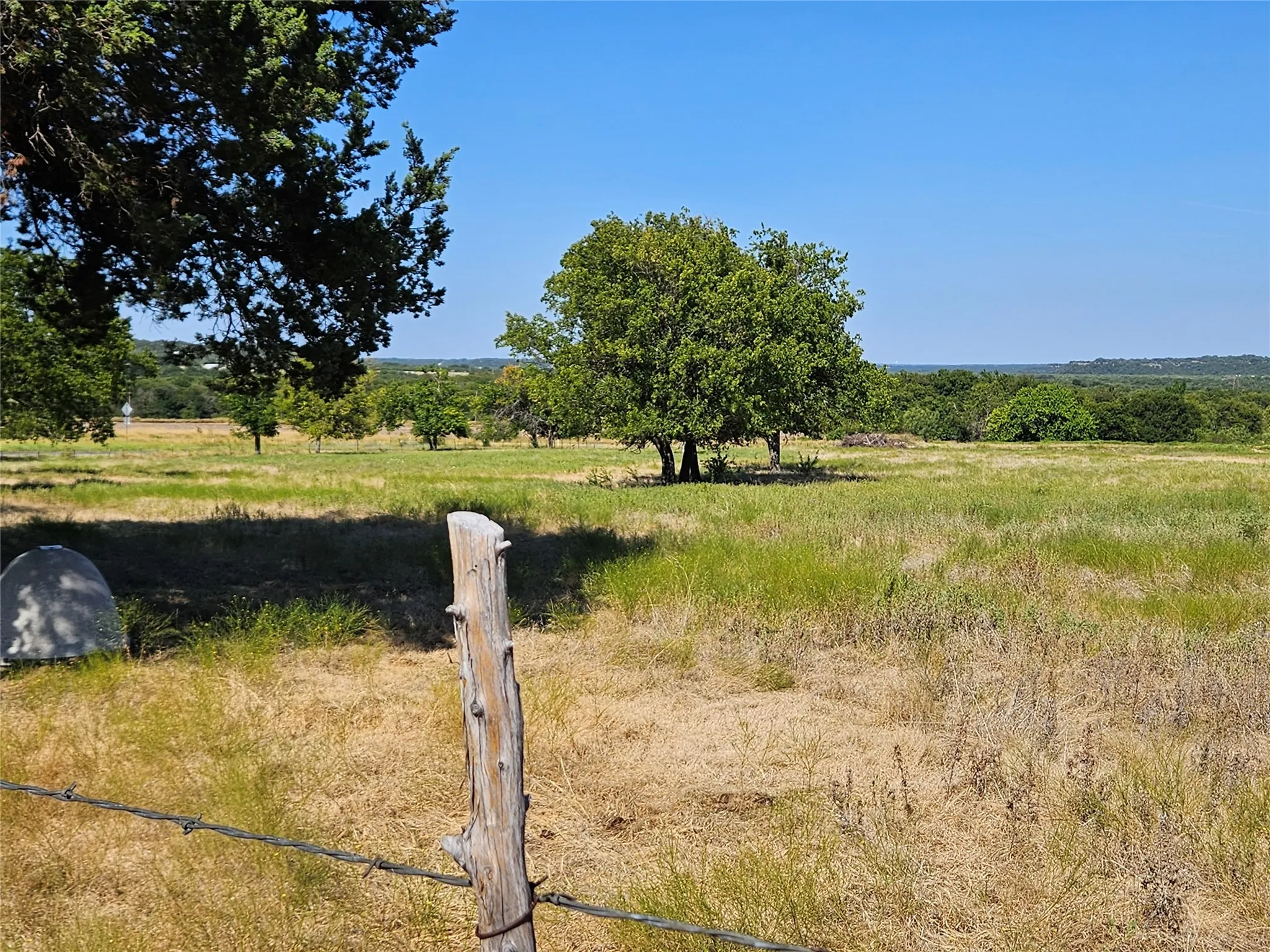 Single Family Residence For Sale in Bosque County , 15771 Fm 56, Kopperl, Texas 76652, 1 Bedroom, 1 Bathroom, Garage spaces, 780 Sqft, built in 2016, mls#21363526, Real Estate Agent in Kopperl, Homes For Sale in Bosque county, Homes For Sale in Kopperl, Realtor in Kopperl Texas, Real Estate Brokerage Independent Realty Texas, Luminita Cordes Realtor