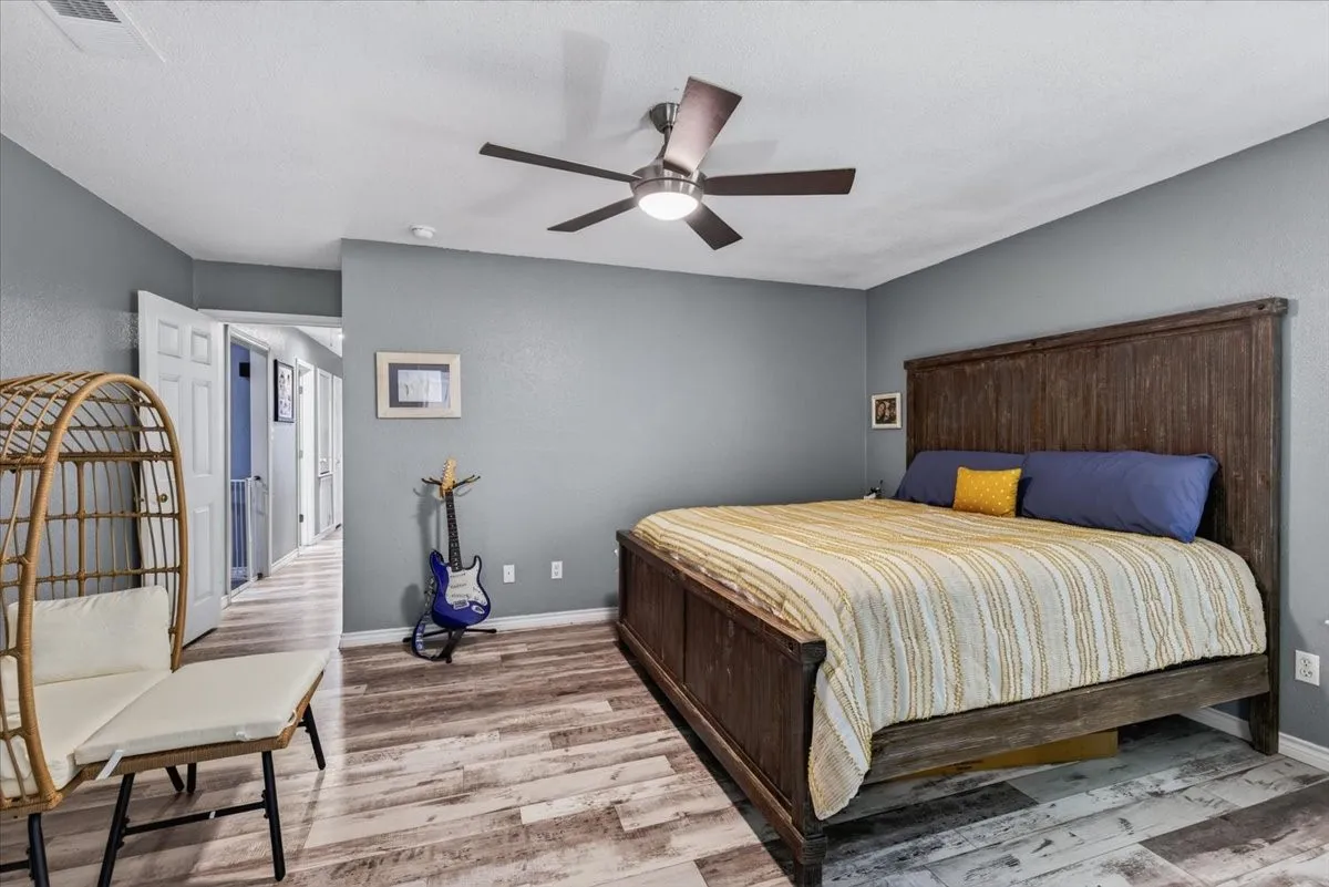 Single Family Residence For Sale in Van Zandt County , 530 Vz County Road 2915, Eustace, Texas 75124, 4 Bedroom, 2 Bathroom, 2 Garage spaces, 2,123 Sqft, built in 2001, mls#21364036, Real Estate Agent in Eustace, Homes For Sale in Van Zandt county, Homes For Sale in Eustace, Realtor in Eustace Texas, Real Estate Brokerage Independent Realty Texas, Luminita Cordes Realtor