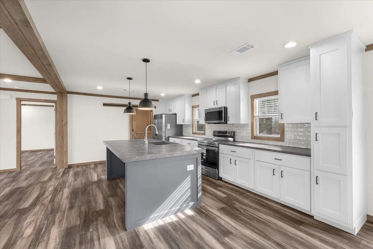 Manufactured Home For Sale in Parker County , 332 Creekview Meadows Drive, Springtown, Texas 76082, 4 Bedroom, 2 Bathroom, Garage spaces, 1,580 Sqft, built in 2026, mls#21364019, Real Estate Agent in Springtown, Homes For Sale in Parker county, Homes For Sale in Springtown, Realtor in Springtown Texas, Real Estate Brokerage Independent Realty Texas, Luminita Cordes Realtor