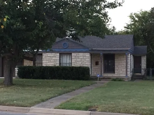 Single Family Residence For Rent in Tarrant County , 3524 W Biddison Street, Fort Worth, Texas 76109, 3 Bedroom, 2 Bathroom, 1 Garage spaces, 1,146 Sqft, built in 1946, Price $2,250, mls#21362655, Real Estate Agent in Fort Worth, Homes For Rent in Tarrant county, Homes For Rent in Fort Worth, Realtor in Fort Worth Texas, Real Estate Brokerage Independent Realty Texas, Luminita Cordes Realtor