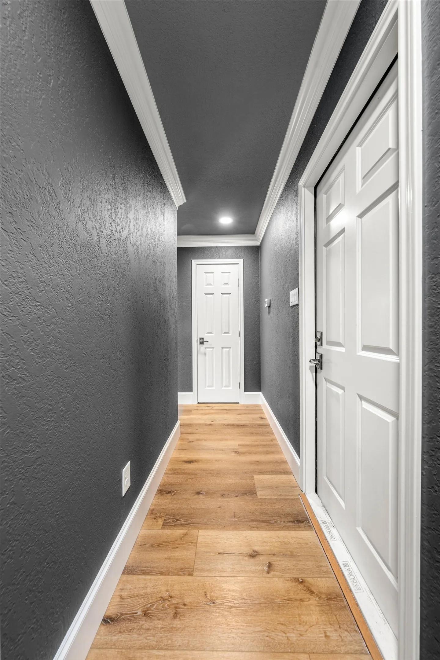 Single Family Residence For Rent in Mc Lennan County , 9916 Sandalwood Drive, Woodway, Texas 76712, 3 Bedroom, 3 Bathroom, 2 Garage spaces, 2,575 Sqft, built in 1978, mls#21364053, Real Estate Agent in Woodway, Homes For Rent in Mc Lennan county, Homes For Rent in Woodway, Realtor in Woodway Texas, Real Estate Brokerage Independent Realty Texas, Luminita Cordes Realtor