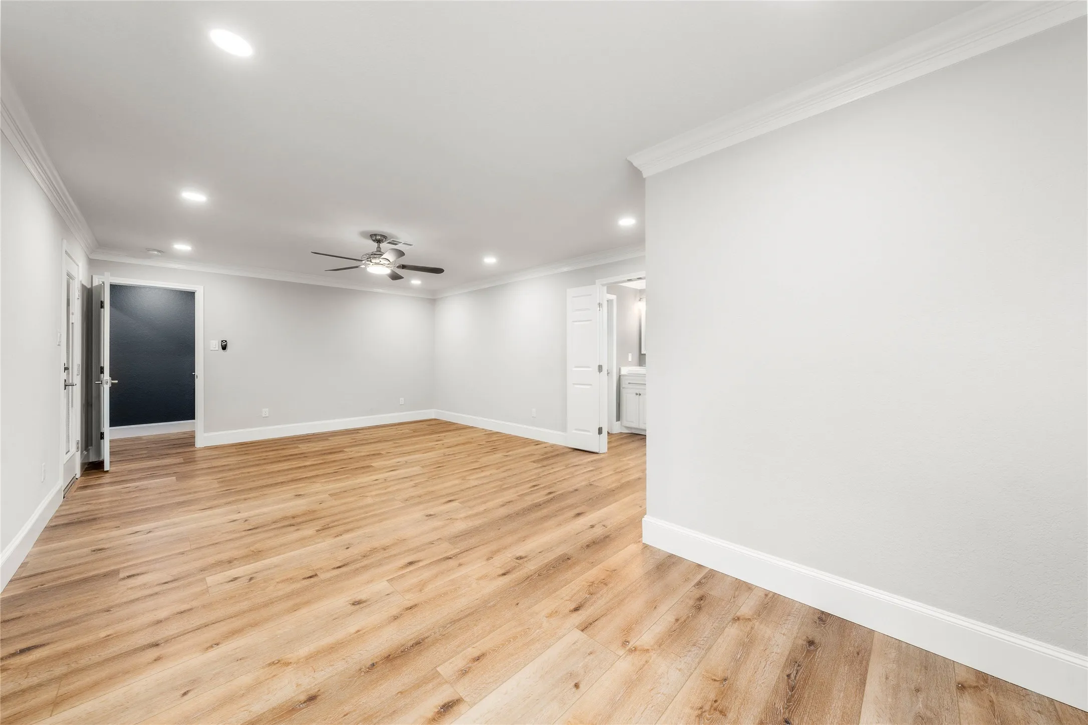 Single Family Residence For Rent in Mc Lennan County , 9916 Sandalwood Drive, Woodway, Texas 76712, 3 Bedroom, 3 Bathroom, 2 Garage spaces, 2,575 Sqft, built in 1978, mls#21364053, Real Estate Agent in Woodway, Homes For Rent in Mc Lennan county, Homes For Rent in Woodway, Realtor in Woodway Texas, Real Estate Brokerage Independent Realty Texas, Luminita Cordes Realtor