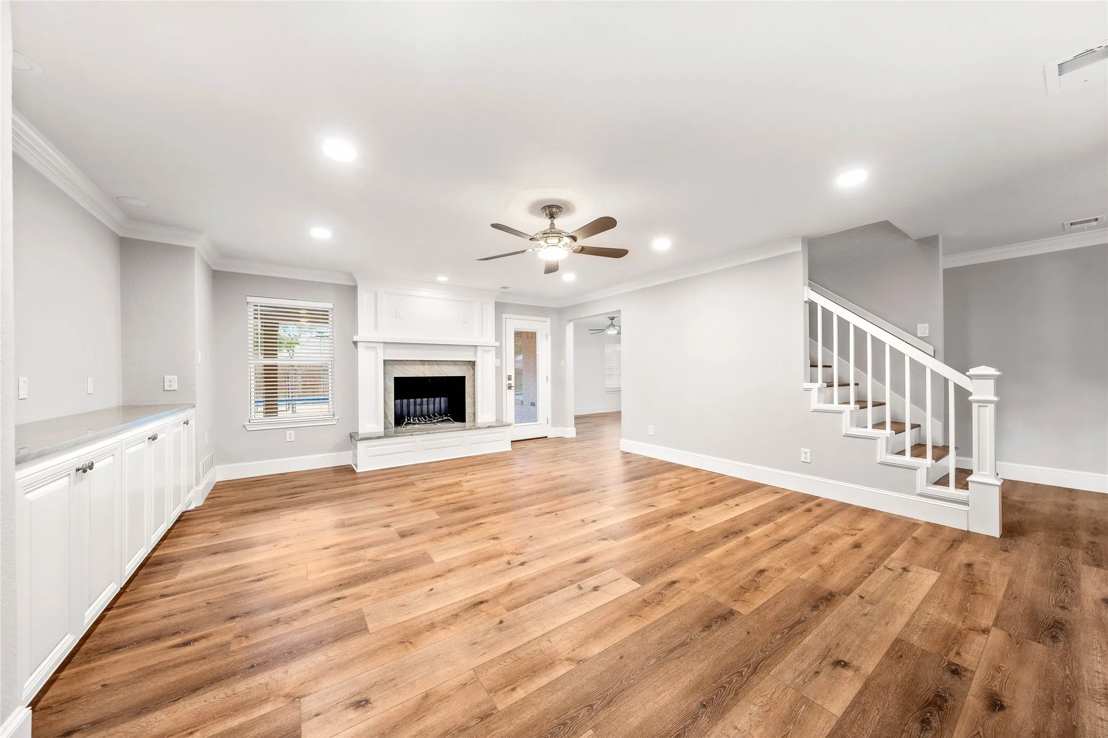 Single Family Residence For Rent in Mc Lennan County , 9916 Sandalwood Drive, Woodway, Texas 76712, 3 Bedroom, 3 Bathroom, 2 Garage spaces, 2,575 Sqft, built in 1978, mls#21364053, Real Estate Agent in Woodway, Homes For Rent in Mc Lennan county, Homes For Rent in Woodway, Realtor in Woodway Texas, Real Estate Brokerage Independent Realty Texas, Luminita Cordes Realtor