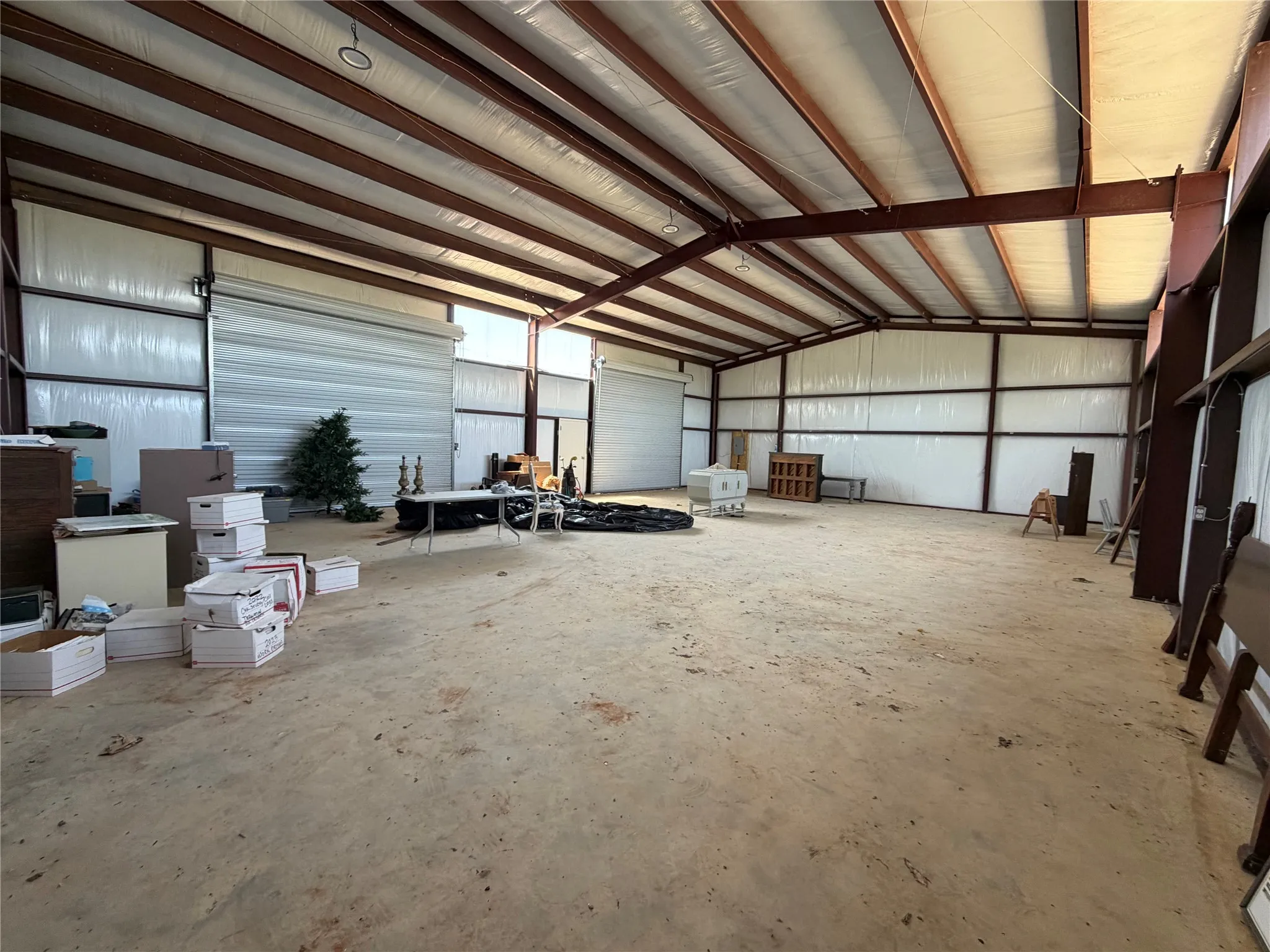Warehouse For Rent in Hopkins County , 927 Main Street, Sulphur Springs, Texas 75482, 0, 0, Garage spaces, 0 Sqft, built in 2009, Price $2,000, mls#21363729, Real Estate Agent in Sulphur Springs, Homes For Rent in Hopkins county, Homes For Rent in Sulphur Springs, Realtor in Sulphur Springs Texas, Real Estate Brokerage Independent Realty Texas, Luminita Cordes Realtor