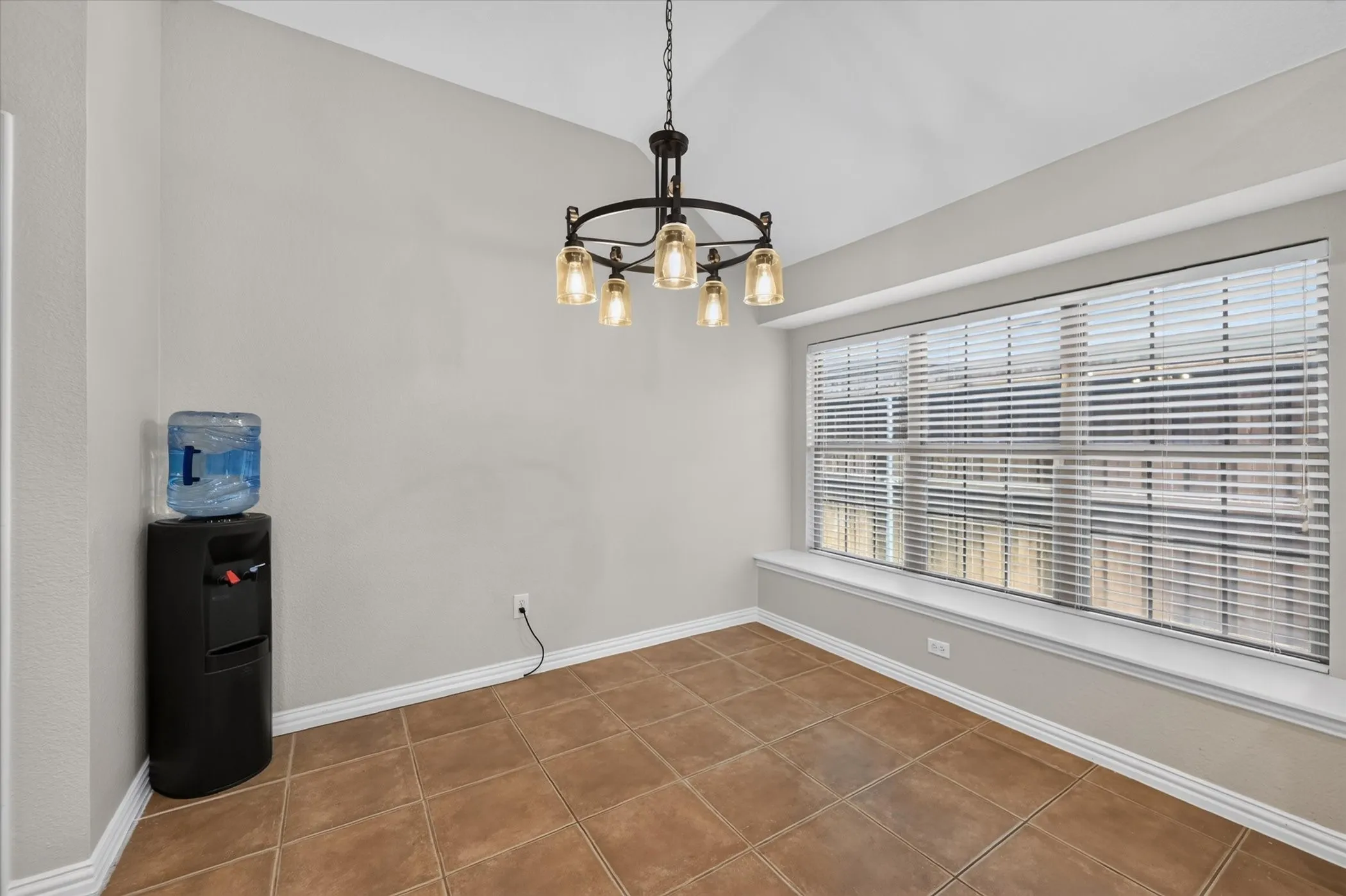 Single Family Residence For Rent in Denton County , 2416 Greenbrook Drive, Little Elm, Texas 75068, 4 Bedroom, 3 Bathroom, 2 Garage spaces, 2,714 Sqft, built in 2006, mls#21363894, Real Estate Agent in Little Elm, Homes For Rent in Denton county, Homes For Rent in Little Elm, Realtor in Little Elm Texas, Real Estate Brokerage Independent Realty Texas, Luminita Cordes Realtor