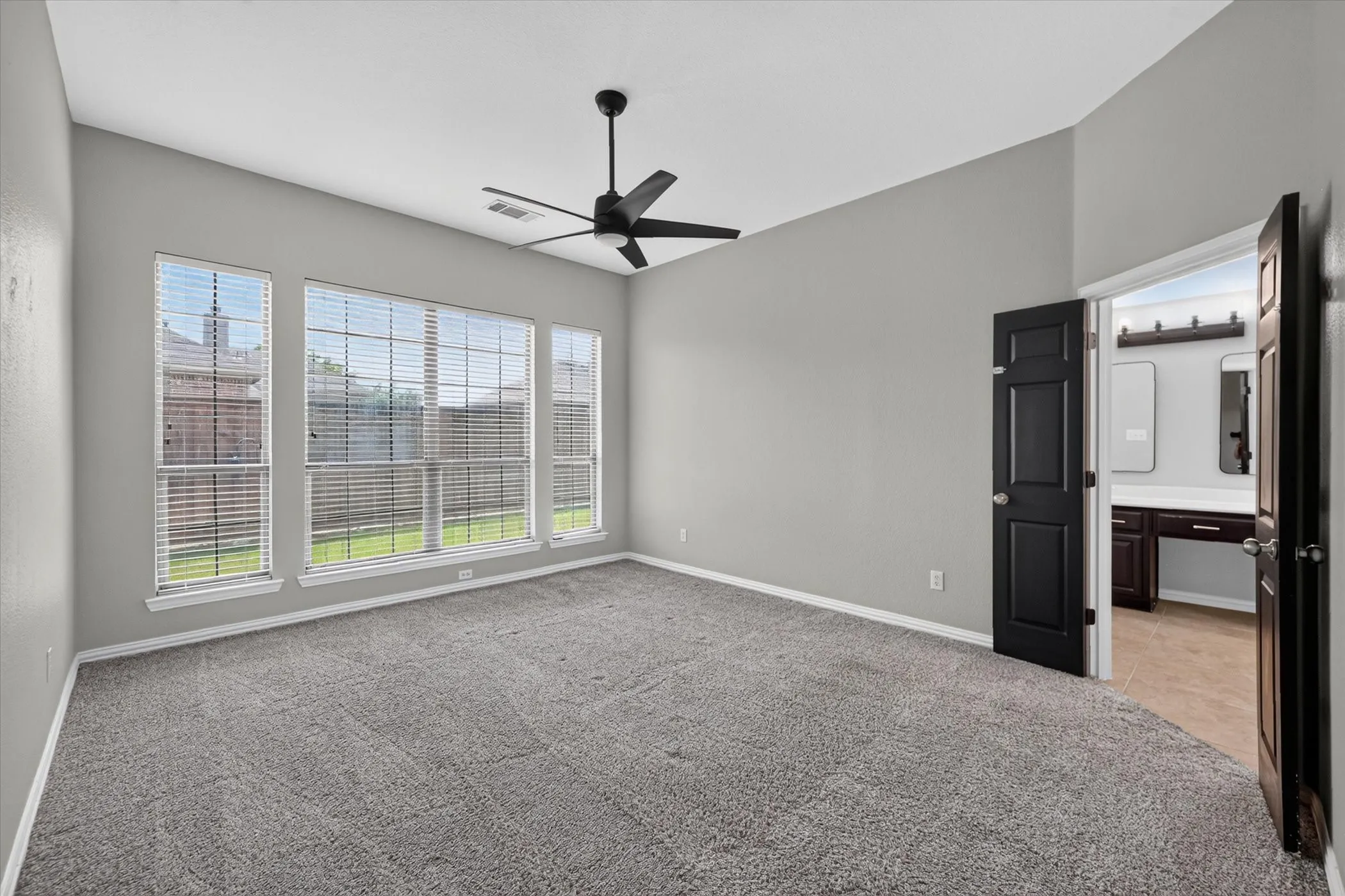 Single Family Residence For Rent in Denton County , 2416 Greenbrook Drive, Little Elm, Texas 75068, 4 Bedroom, 3 Bathroom, 2 Garage spaces, 2,714 Sqft, built in 2006, mls#21363894, Real Estate Agent in Little Elm, Homes For Rent in Denton county, Homes For Rent in Little Elm, Realtor in Little Elm Texas, Real Estate Brokerage Independent Realty Texas, Luminita Cordes Realtor
